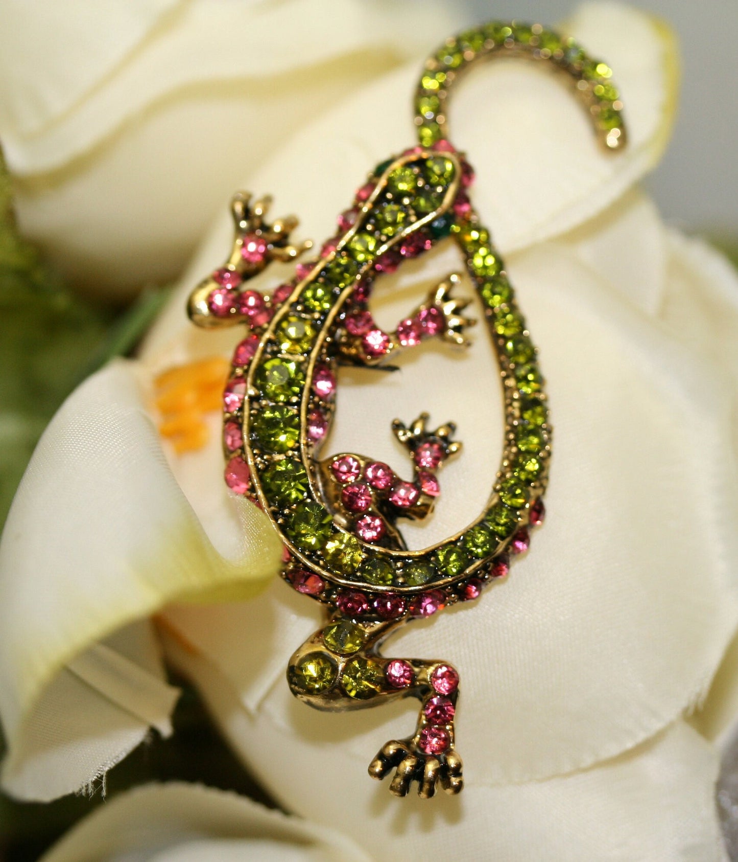 Unique Gecko Lizard Brooch Pin Multi-Colors Rhinestones Crystal Brooch Pin, Animal Fashion Jewelry