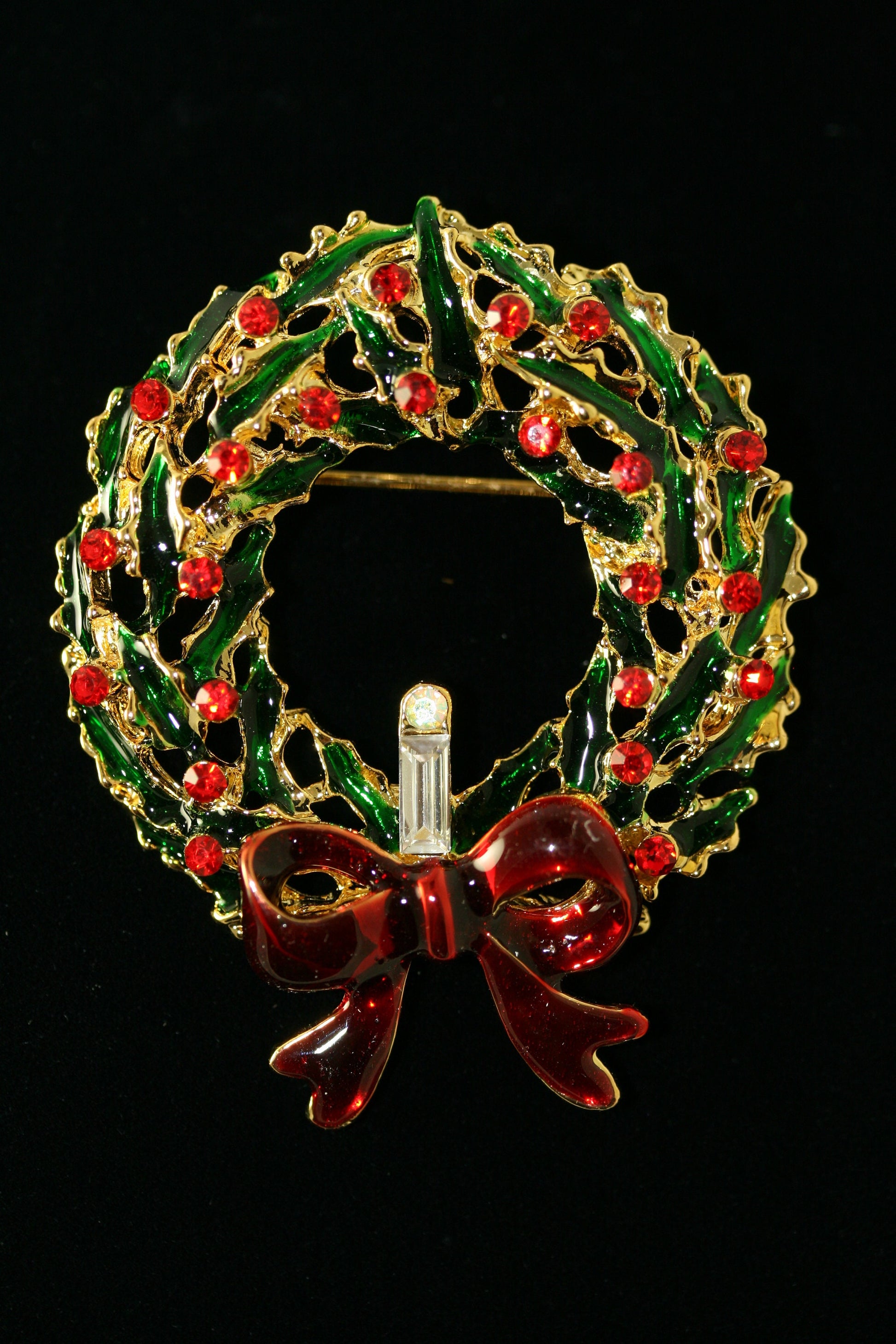 Gold Tone Emerald Green Ruby Red Rhinestone Christmas Wreath Pin Brooch, Xmas Holiday Jewelry Gift, Holiday Wreath Brooch