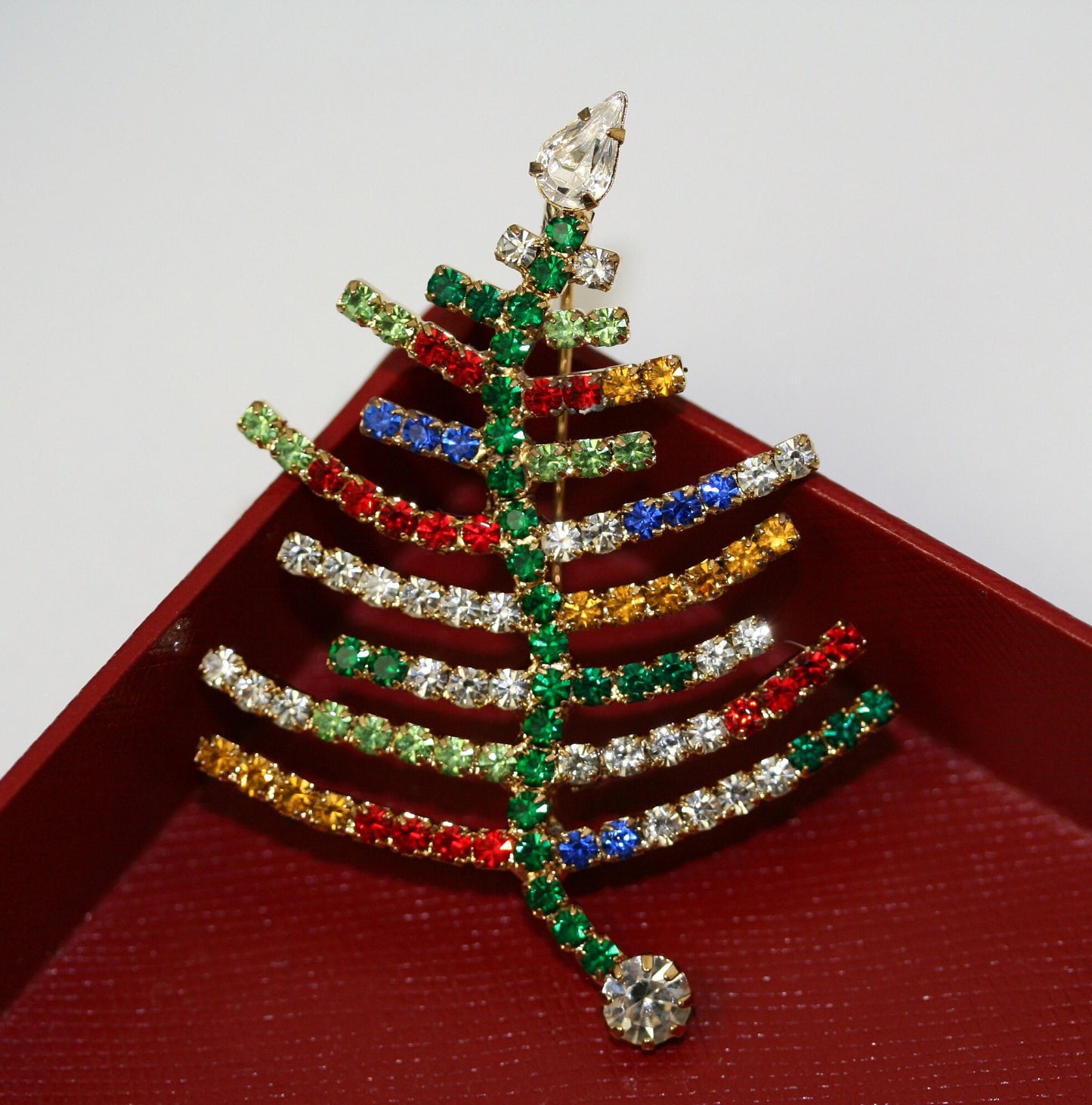Sparkling Rhinestone Christmas Tree Brooch, Xmas Pin, Holiday Fashion Jewelry Gift