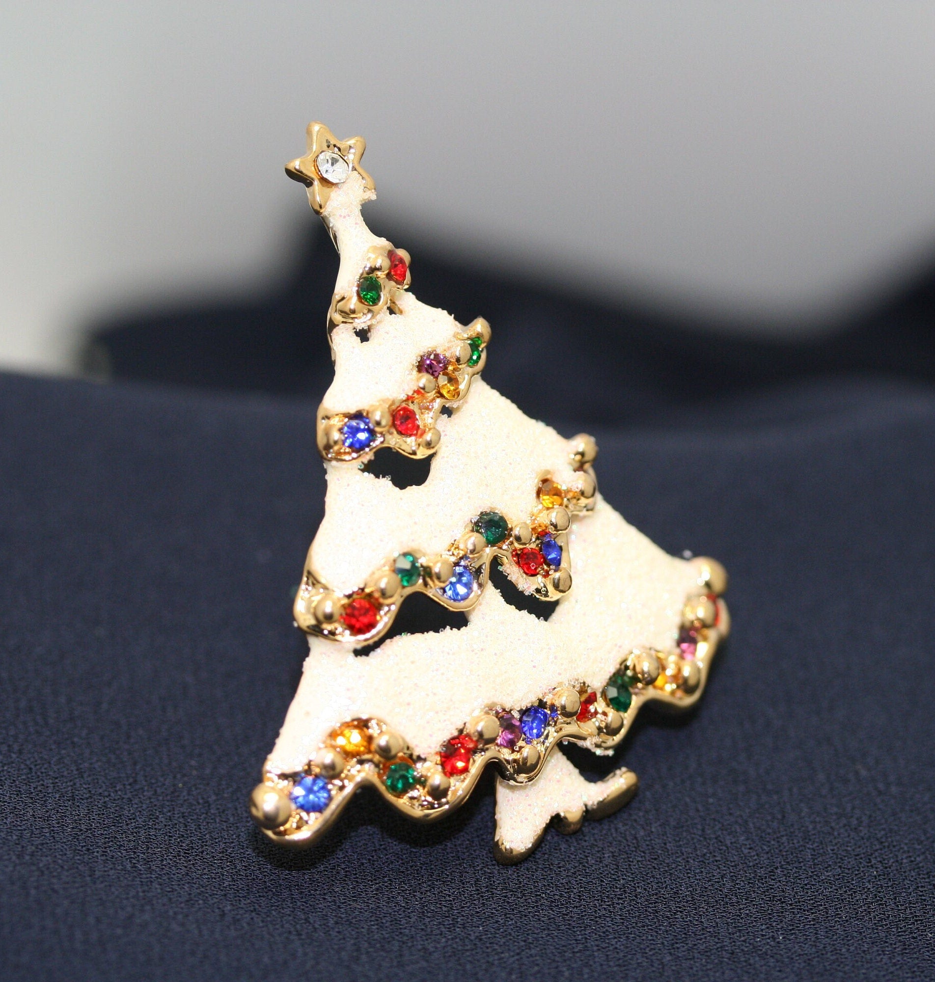 Christmas snow white glitter tree pin brooch with Rhinestone, Crystal Holiday Jewelry Gift