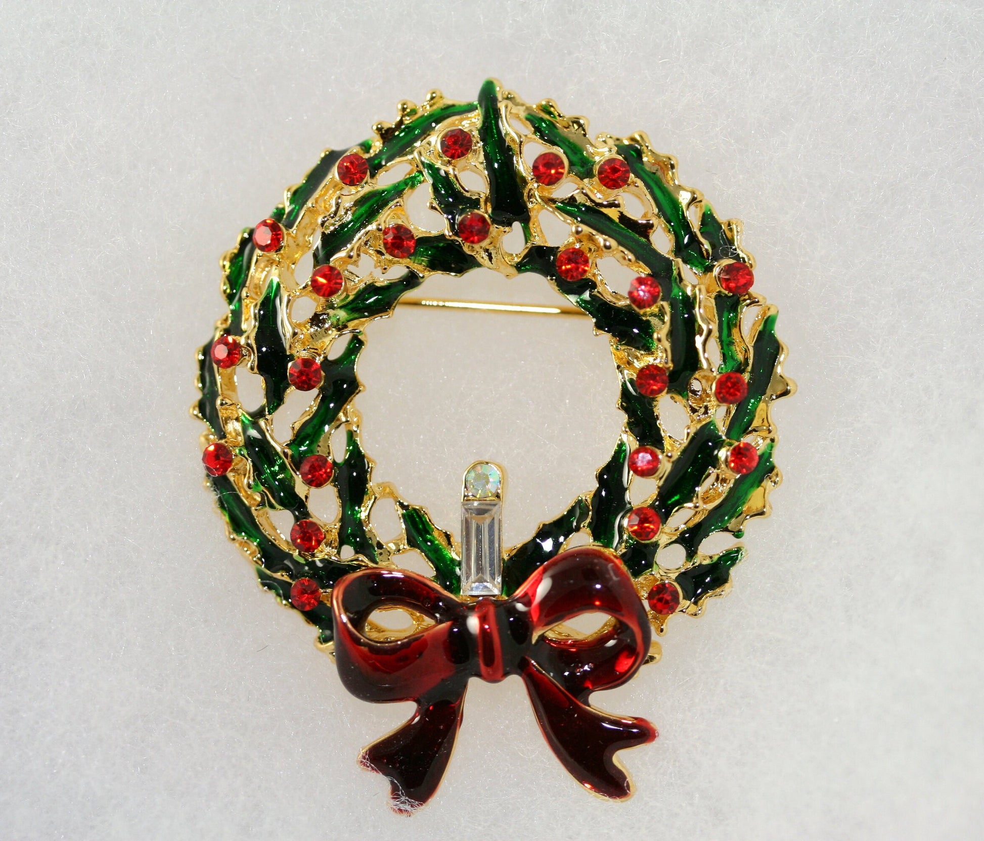 Gold Tone Emerald Green Ruby Red Rhinestone Christmas Wreath Pin Brooch, Xmas Holiday Jewelry Gift, Holiday Wreath Brooch