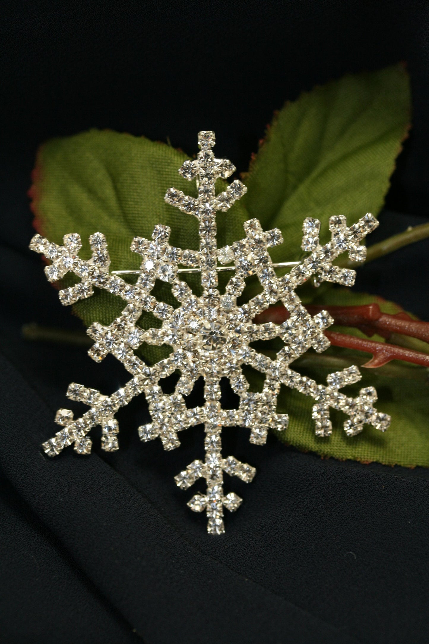Silver Crystal Rhinestone Snowflake Christmas Pin Brooch Or Pendant, Diamond Winter Holiday Xmas Jewelry Gift