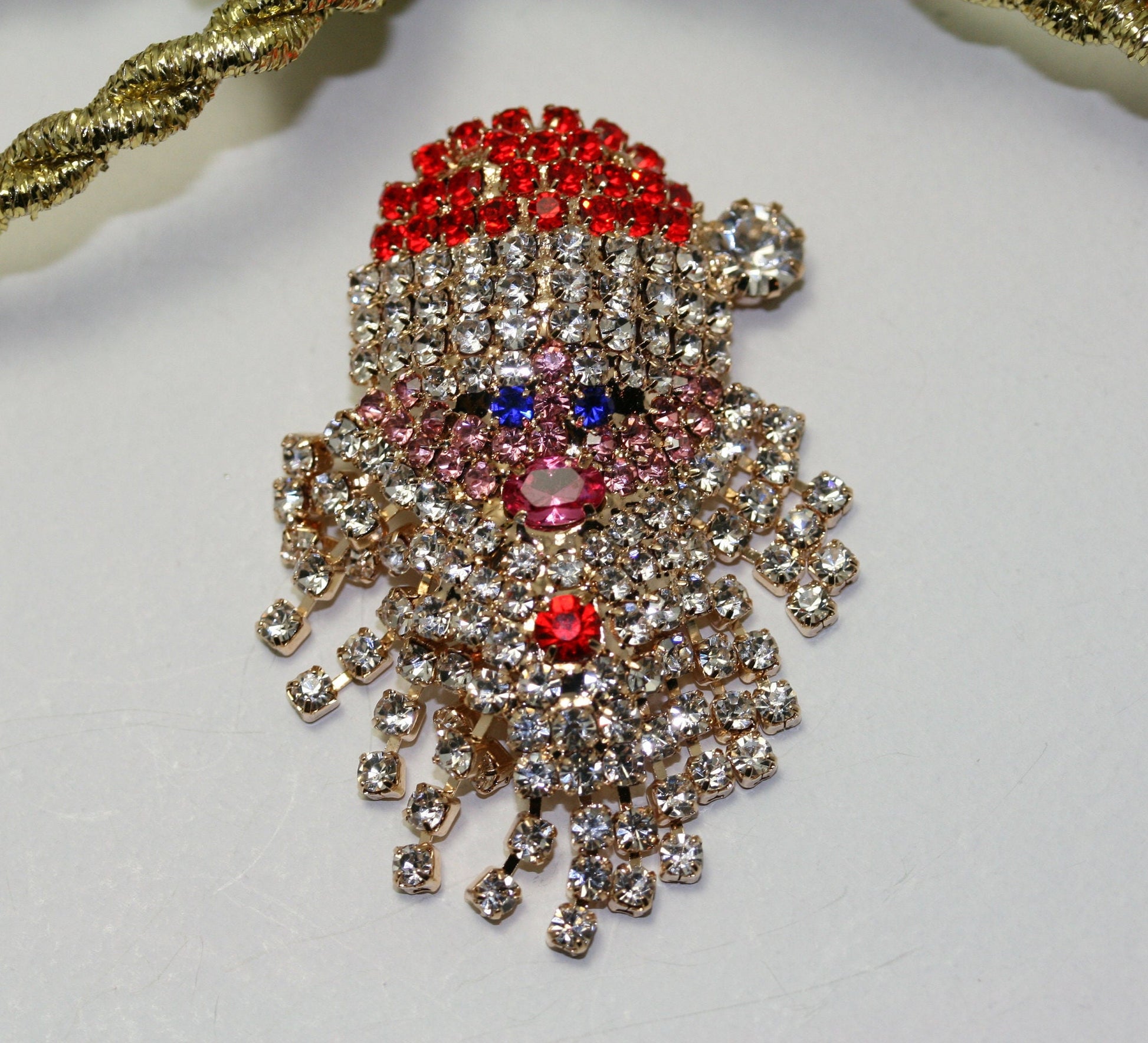 Vintage Sparkly Rhinestone Santa Claus Face Brooch Pin and Earrings Set, Xmas Holiday Jewelry Gift