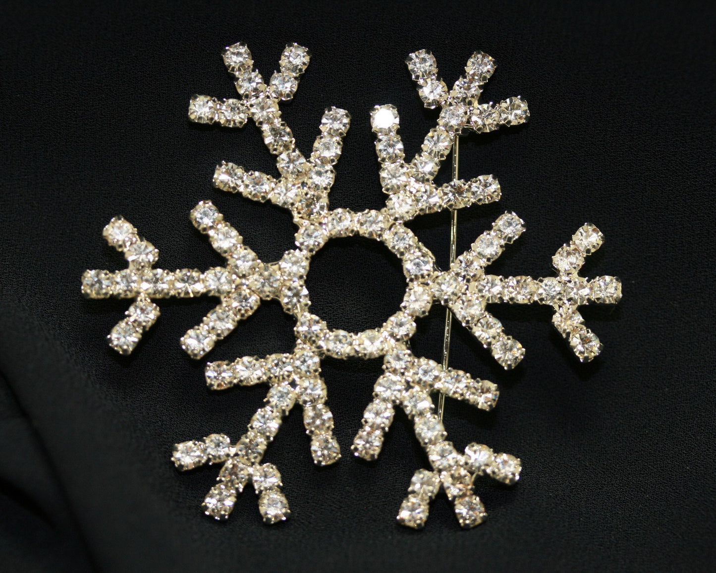 Super Sparkling Rhinestone Christmas Snowflake Brooch, Winter Snowflake Pin, Holiday Xmas Snowflake Jewelry Gift