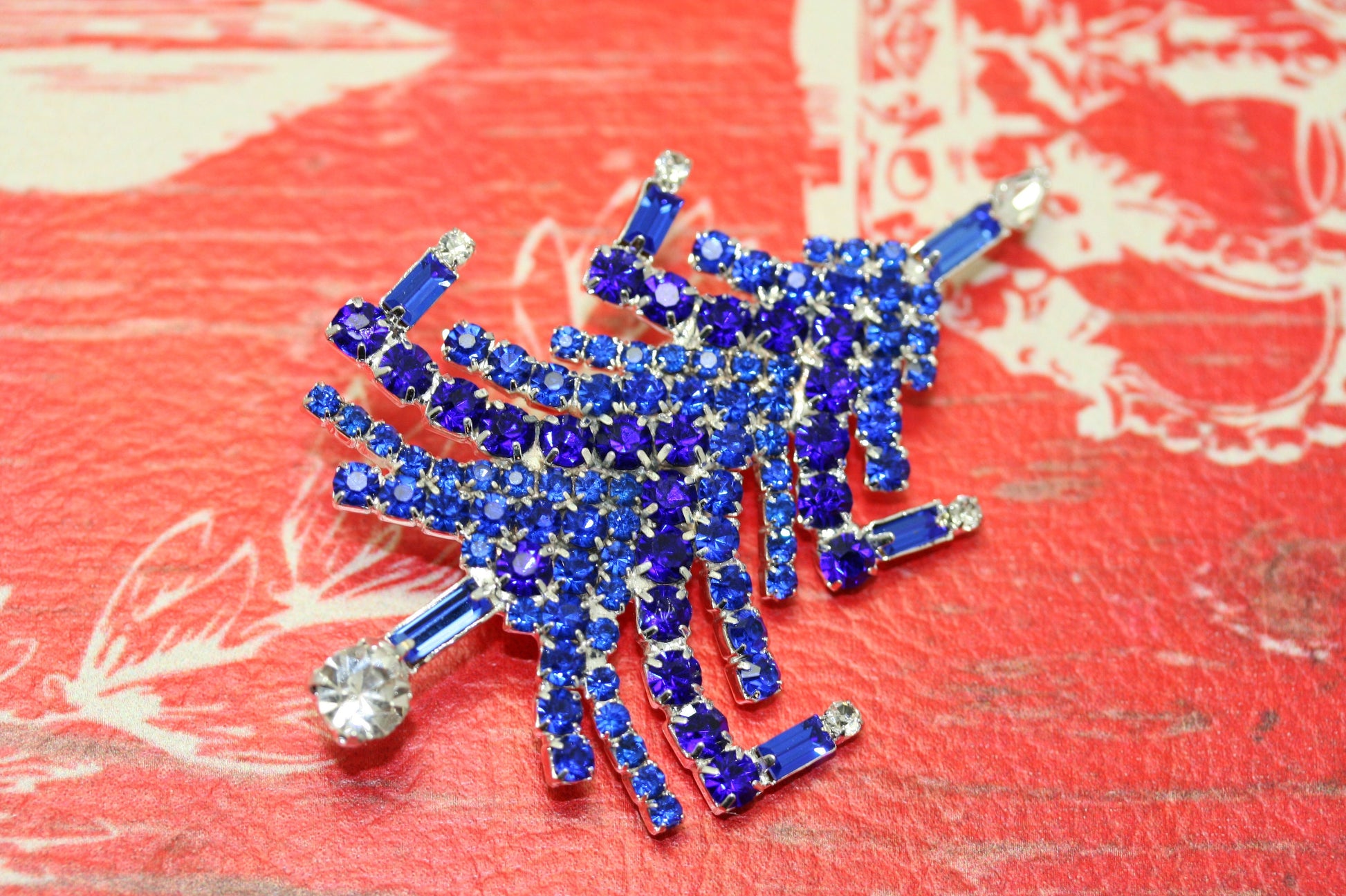 Vintage Christmas Tree Prong Set Brooch Pin Blue Sapphire Rhinestones Candles, Xmas Holiday Jewelry Gift