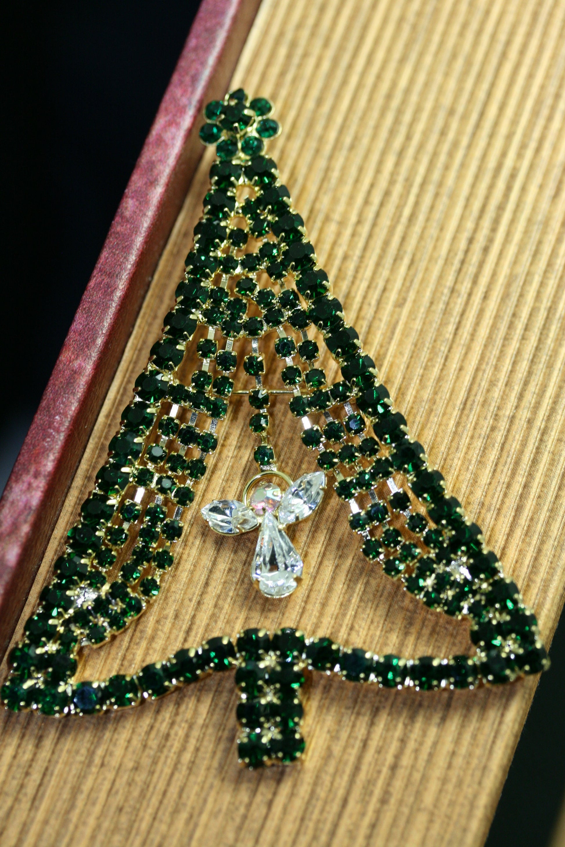 Emerald Green Rhinestone Christmas Tree Brooch Pin, Crystal Christmas Tree, Costume Holiday Jewelry Gift