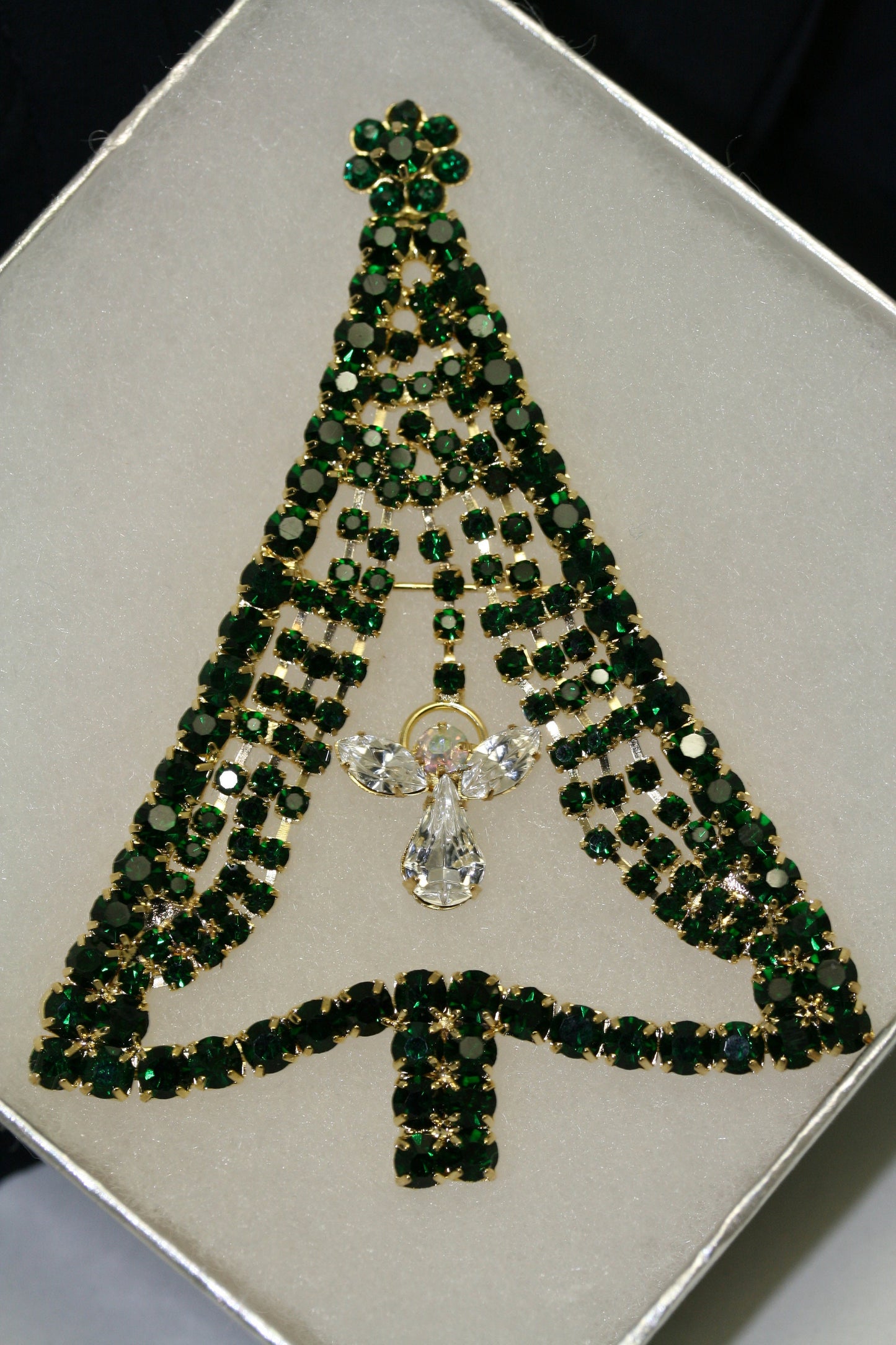 Emerald Green Rhinestone Christmas Tree Brooch Pin, Crystal Christmas Tree, Costume Holiday Jewelry Gift