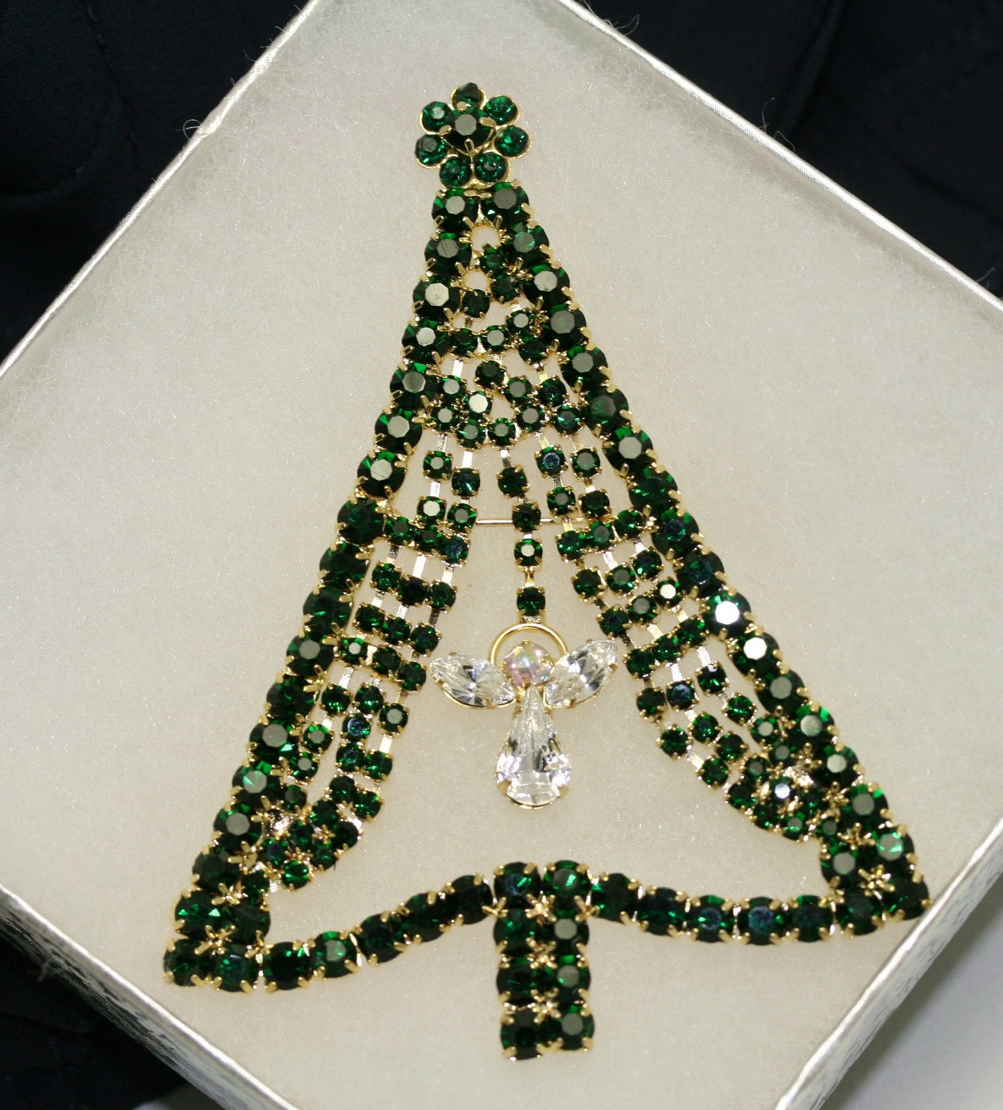 Emerald Green Rhinestone Christmas Tree Brooch Pin, Crystal Christmas Tree, Costume Holiday Jewelry Gift