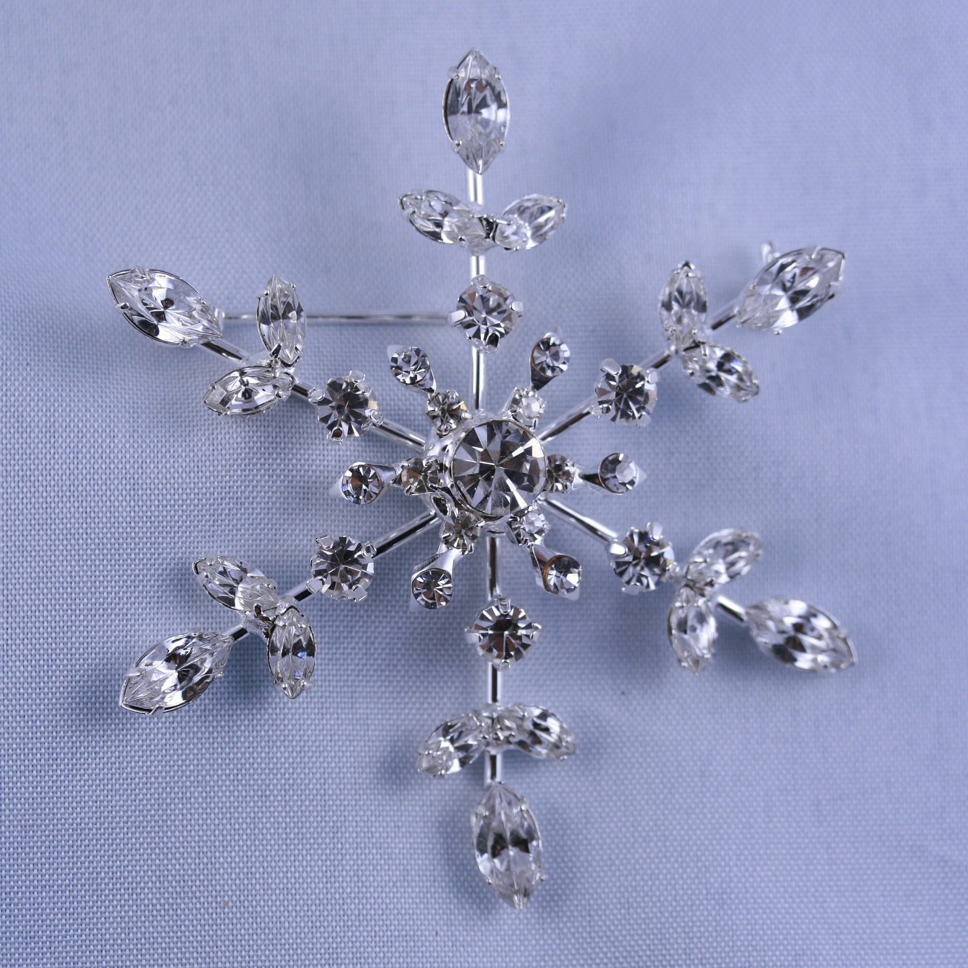 Rhinestone Prong-Set Christmas Snowflake Brooch Pin and Pendant, Winter Star Snowflake Jewelry, Costume Holiday Jewelry Gift