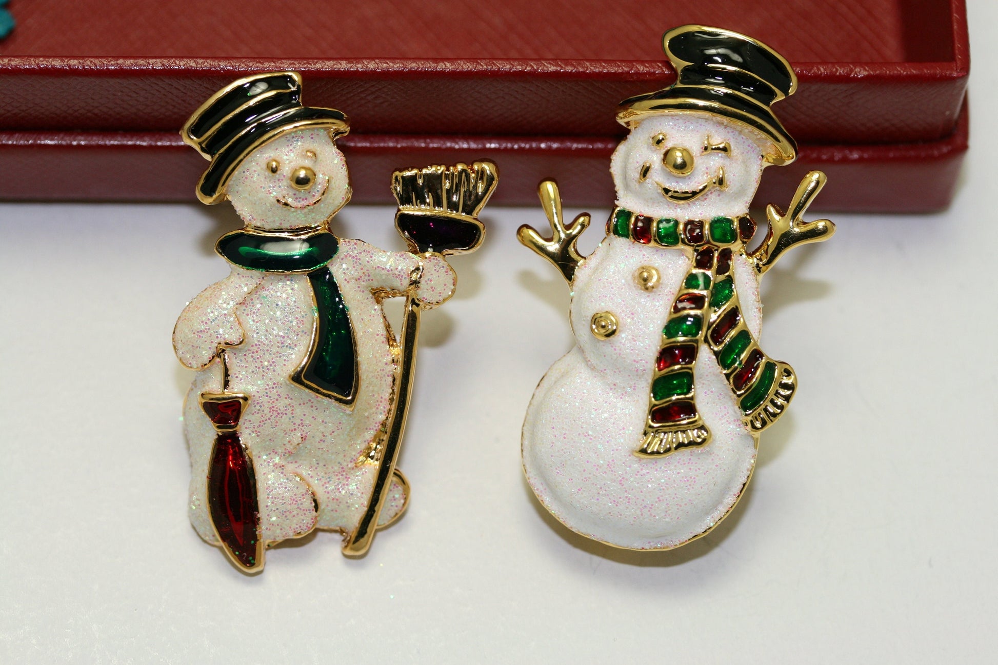 Vintage Christmas Snowman Brooch, Pin Sparkle GLITTER Enamel/metal Holiday Jewelry Gift