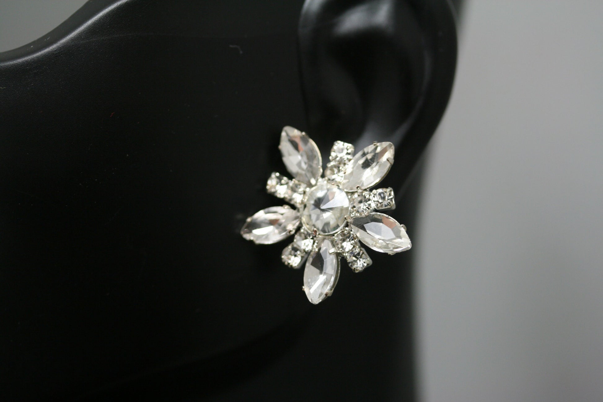 Rhinestone Snowflake Brooch and Earrings Christmas Jewelry Gift Set, Star Brooch and Earring Set, Wedding Anniversary Bridal Jewelry