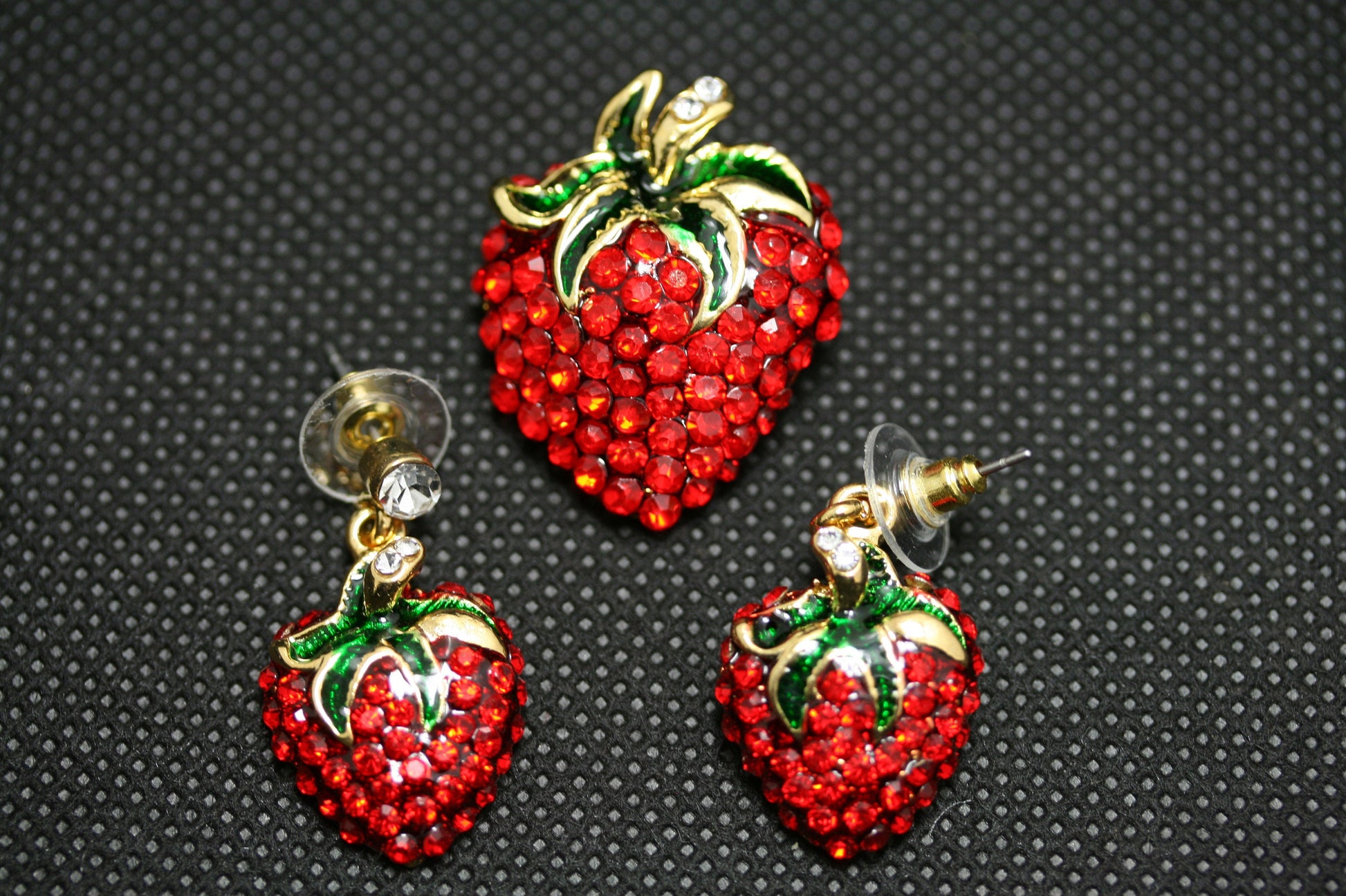 Rhinestone Strawberry Fruit Pin Brooch & Earrings Set, Red Ruby Crystal Strawberry Jewelry Set, Strawberry Festival Gift