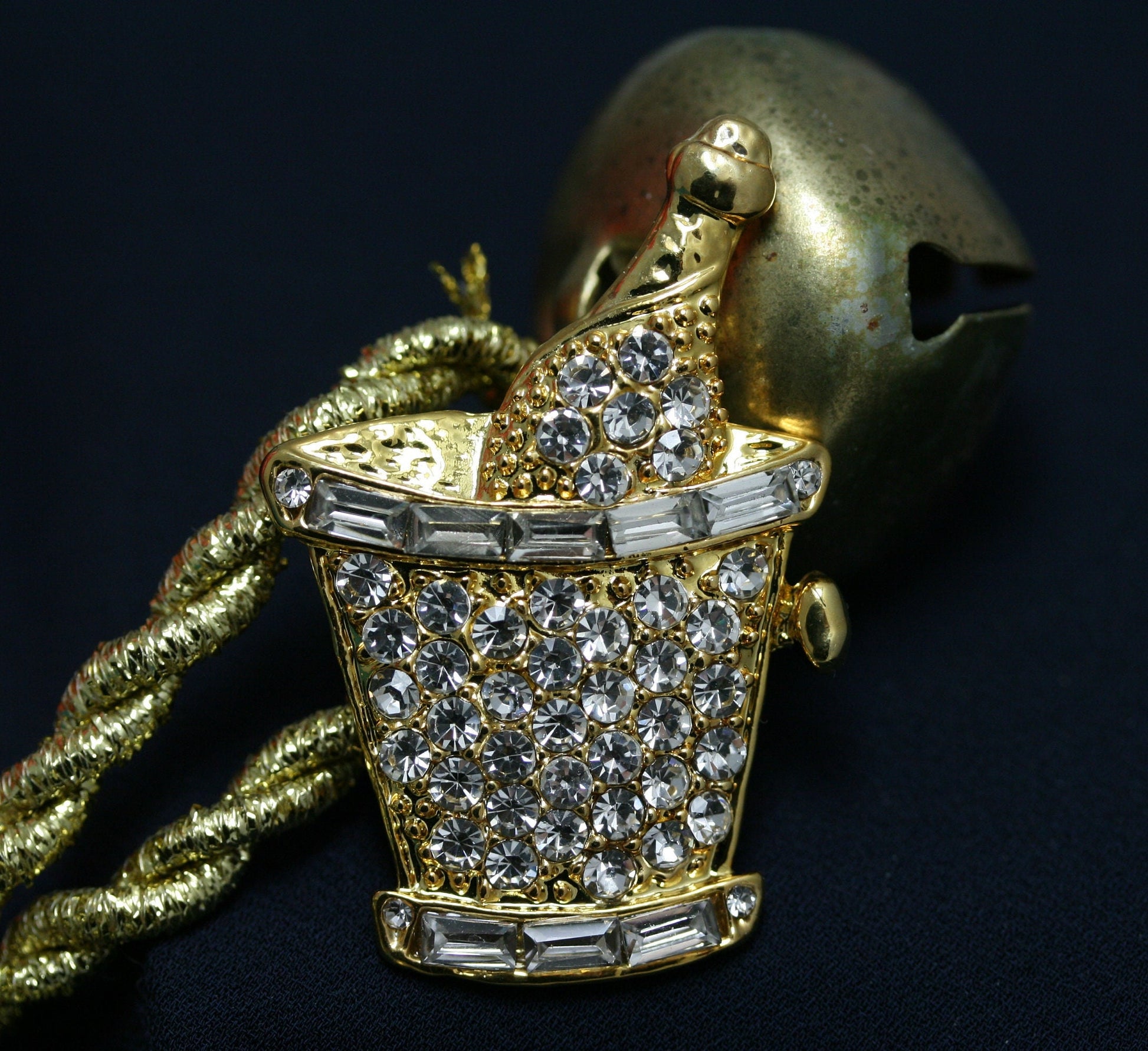 Rhinestone Ice Bucket with Champagne Bottle Pin Brooch, New Year Wedding Party Celebration Champagne Bottle Ice Bucket Pin