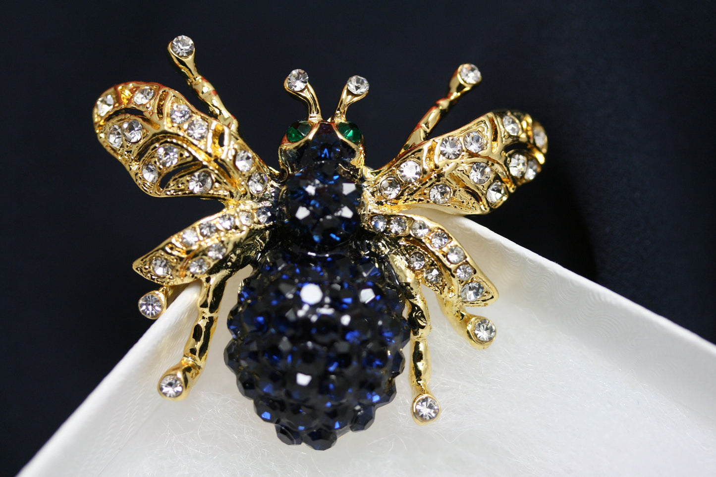 Rhinestone Blue Sapphire Bumble Bee Pin Brooch for Women, Crystal Bee Pin Jewelry
