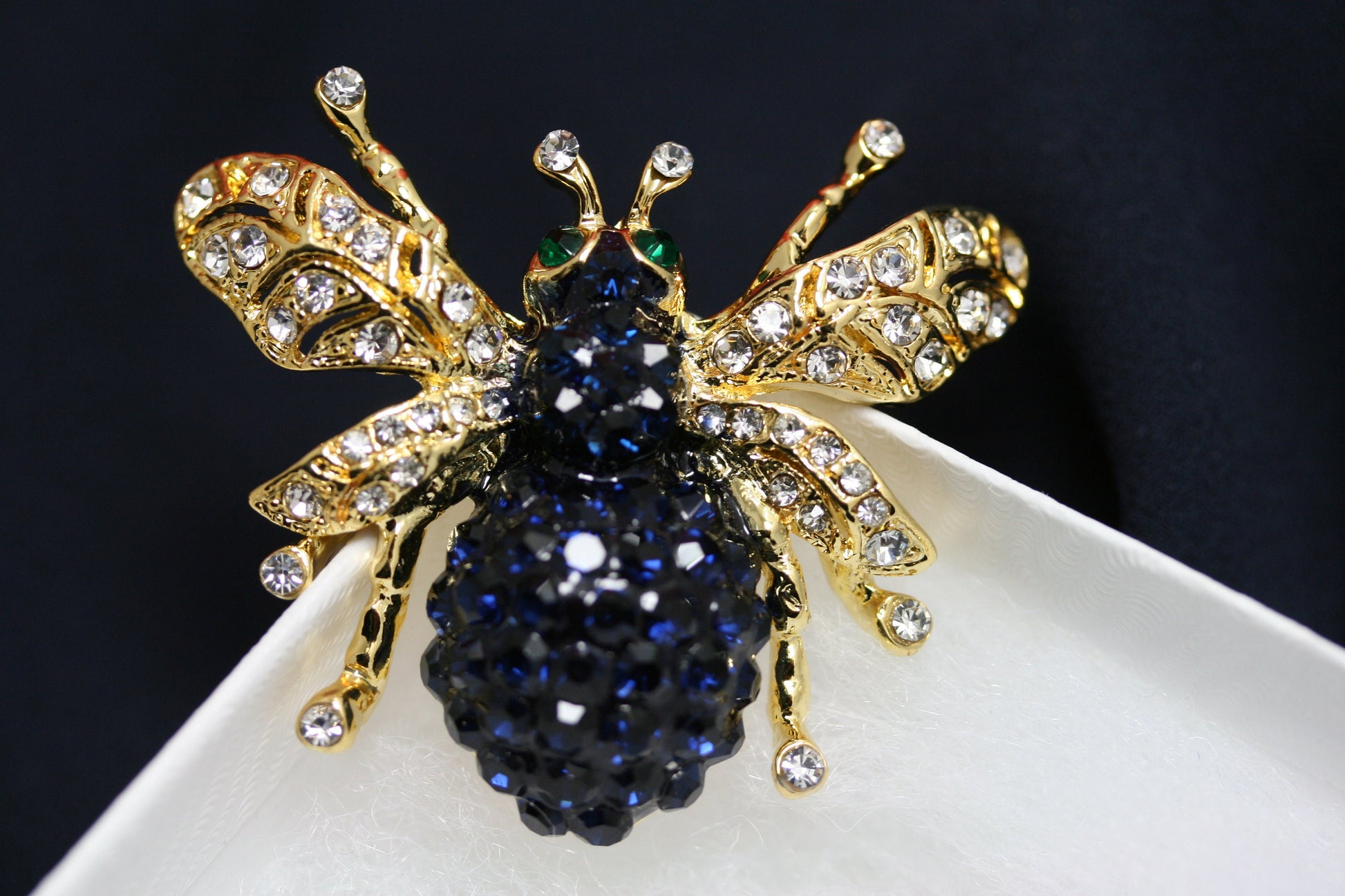 Rhinestone Blue Sapphire Bumble Bee Pin Brooch for Women, Crystal Bee Pin Jewelry