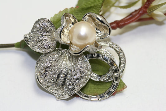 Vintage Silver Tone Clear Rhinestone Pearl Flower Brooch, Flower Brooches for Women, Rhinestone Pearl Crystal Pins