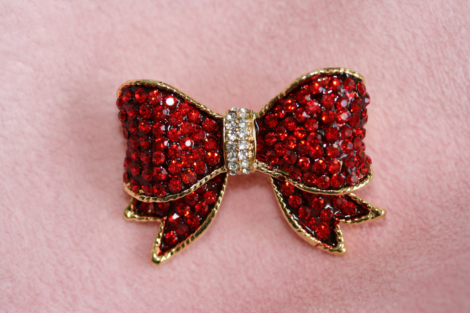 Vintage Red Bow Brooch Bow Gold Red Crystal Ribbon Bow Broach Pin Rhinestone Ribbons Brooches Jewelry Gifts