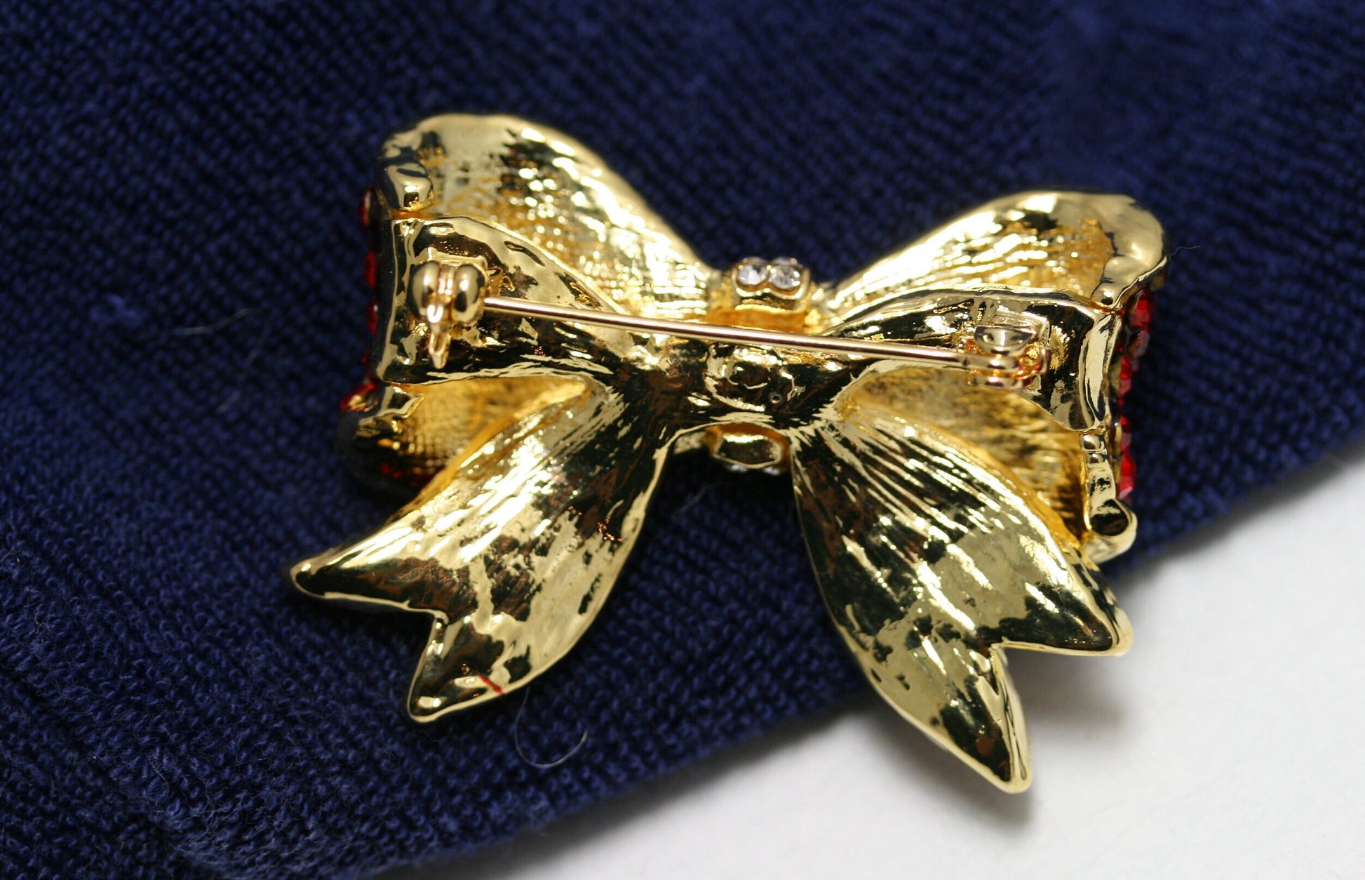 Vintage Red Bow Brooch Bow Gold Red Crystal Ribbon Bow Broach Pin Rhinestone Ribbons Brooches Jewelry Gifts
