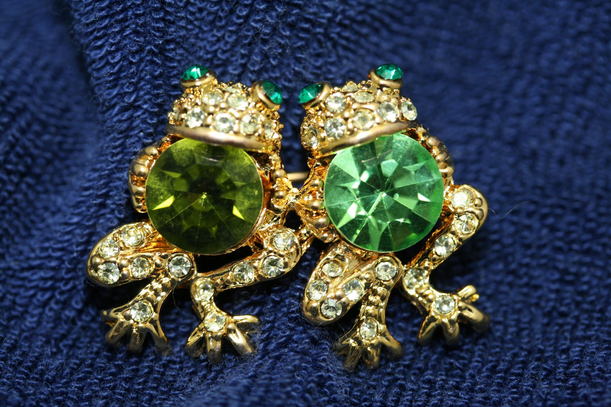 Rhinestone Frog Brooch, Swarovski Crystal Frog Pin