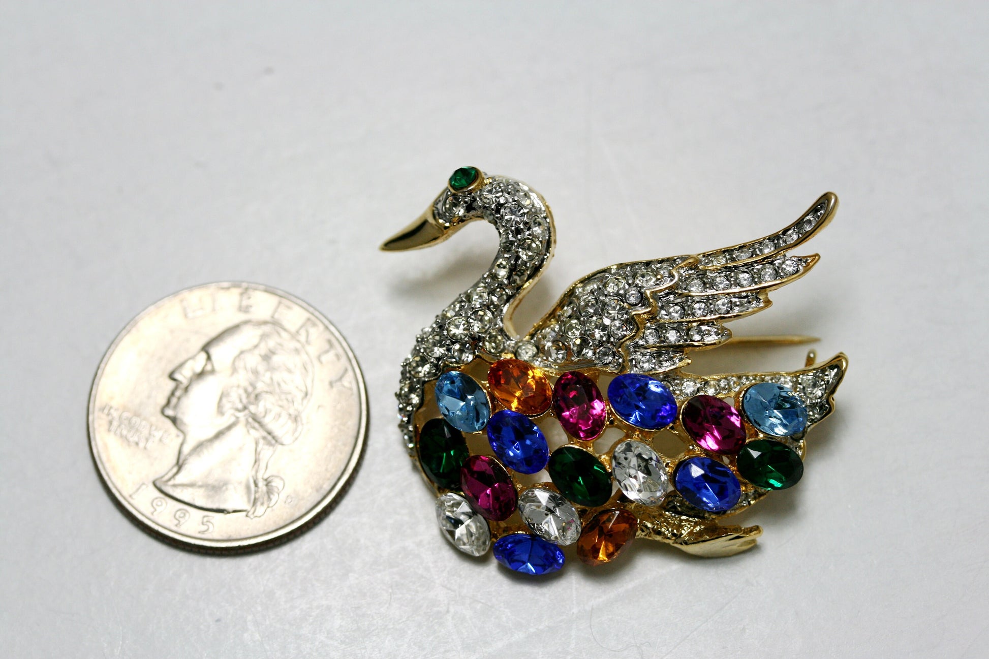 Rainbow Box Swan Brooch Pins for Women, Fashion Crystal with Swarovski Rhinestone Swan Jewelry Women's Brooches & Pins