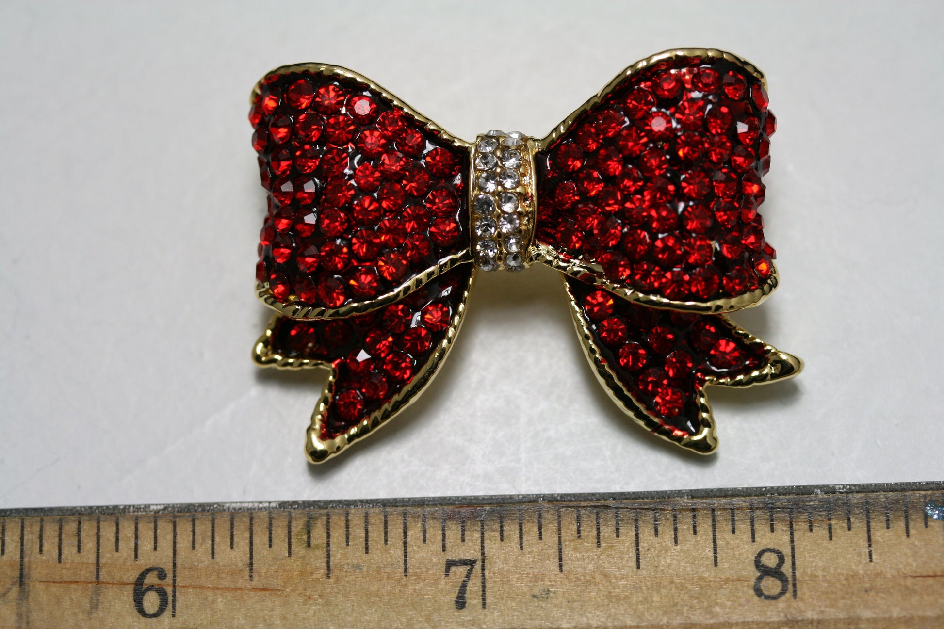 Vintage Red Bow Brooch Bow Gold Red Crystal Ribbon Bow Broach Pin Rhinestone Ribbons Brooches Jewelry Gifts