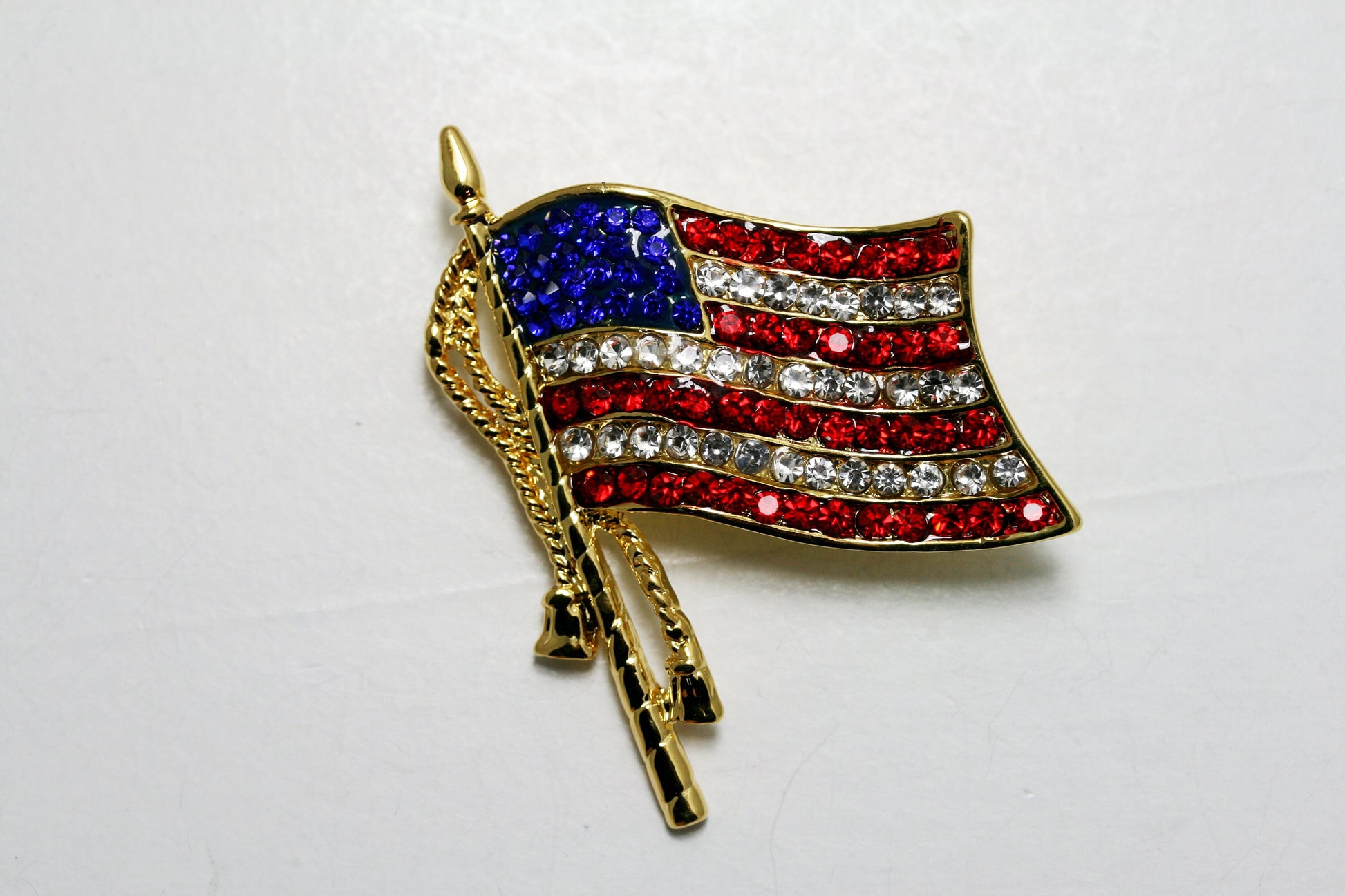 USA Flag Pin, Patriotic USA Flag Rhinestone Brooch Pin Flag Pendant, 4th July Independence US Flag Jewelry Gift