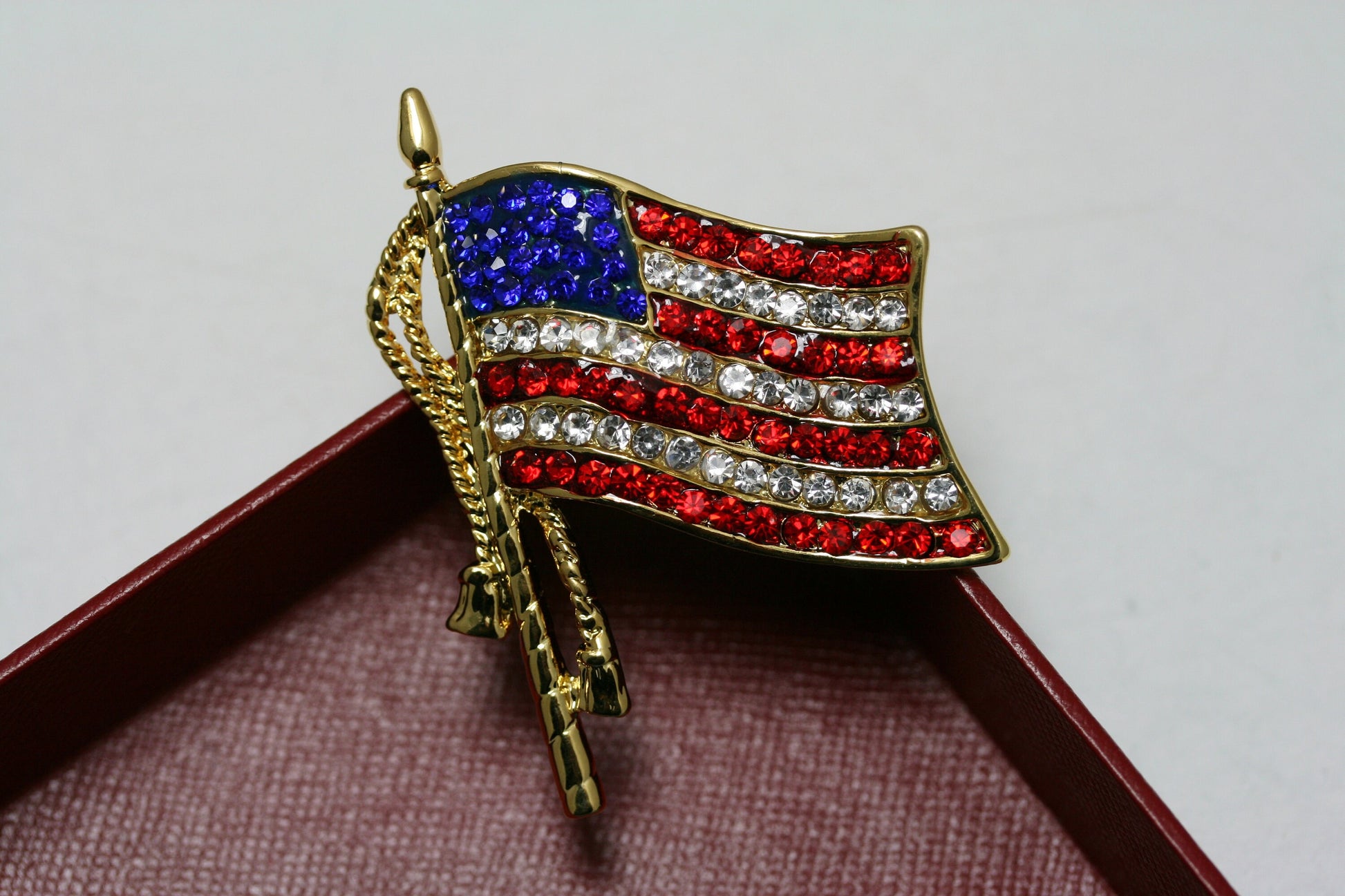 USA Flag Pin, Patriotic USA Flag Rhinestone Brooch Pin Flag Pendant, 4th July Independence US Flag Jewelry Gift