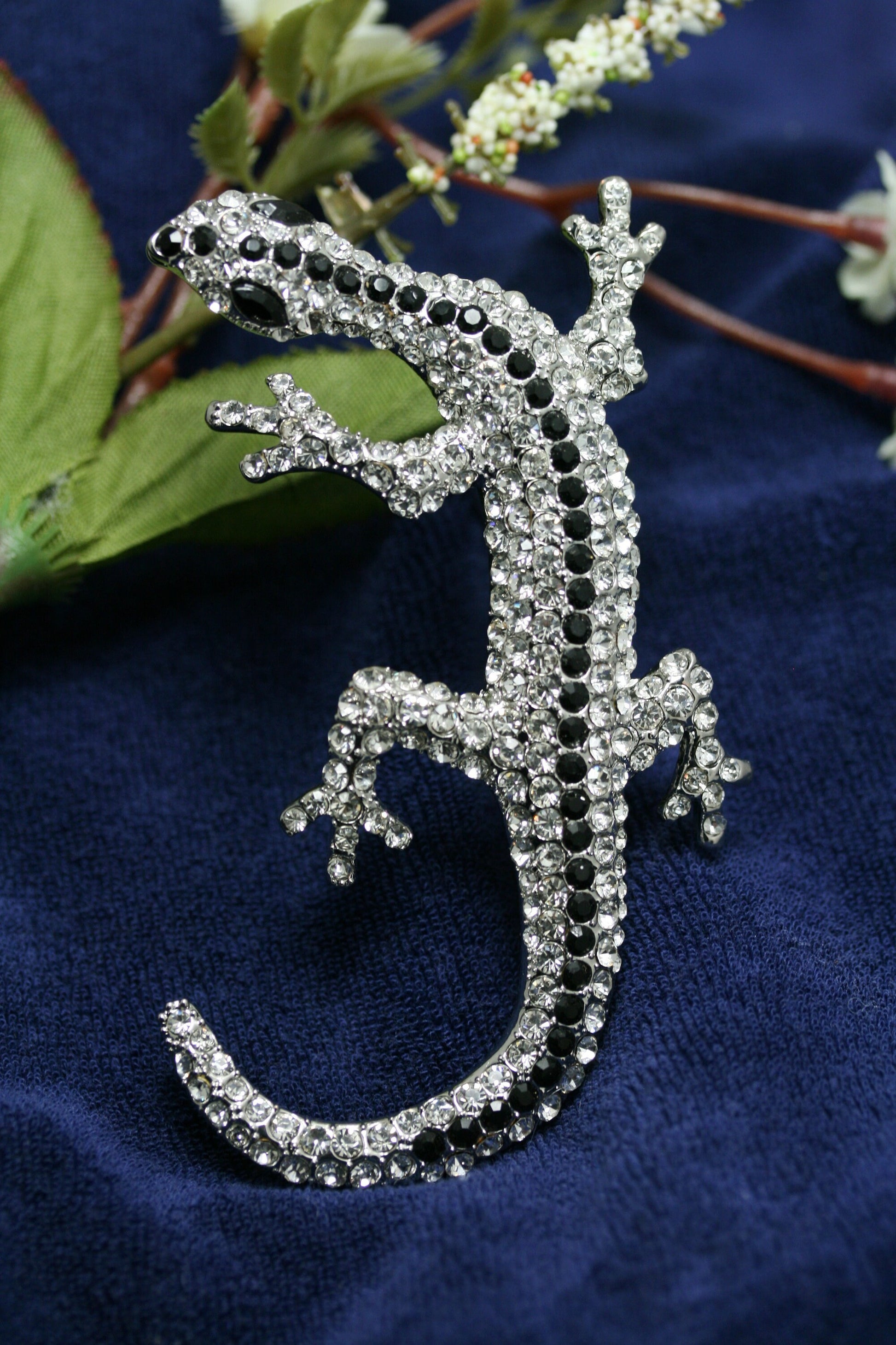 Beautiful Rhinestone Lizard Brooch, Lizard Gecko Salamander Pin Chameleon Komodo Dragon Rhinestone Crystal