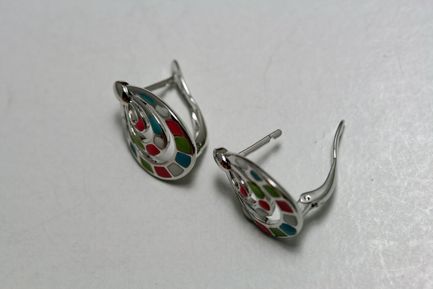 Silver-tone Enamel Teardrop Clip On Earrings | THE COLORS COLLECTION