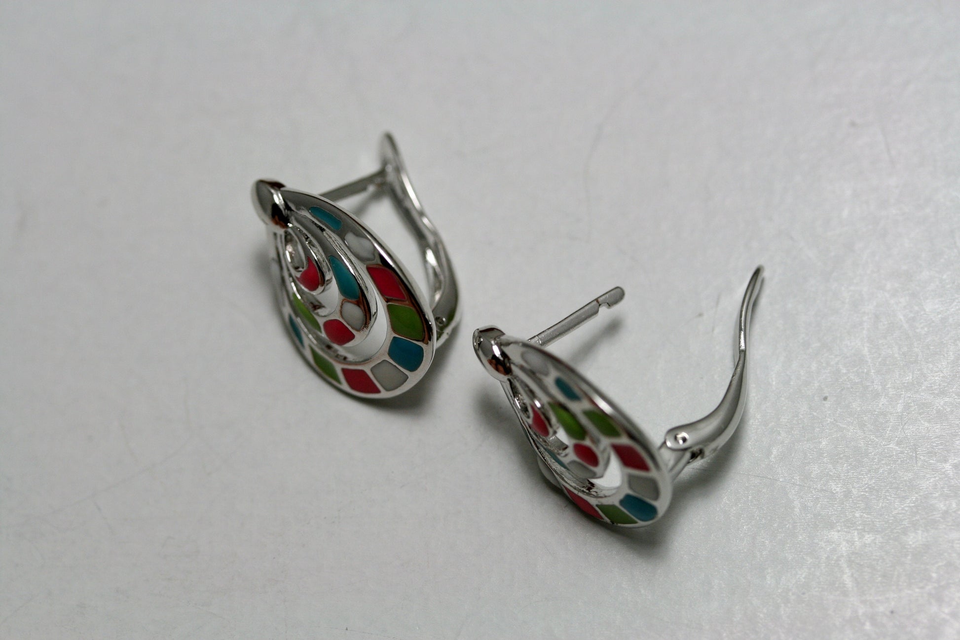 Silver-tone Enamel Teardrop Clip On Earrings | THE COLORS COLLECTION