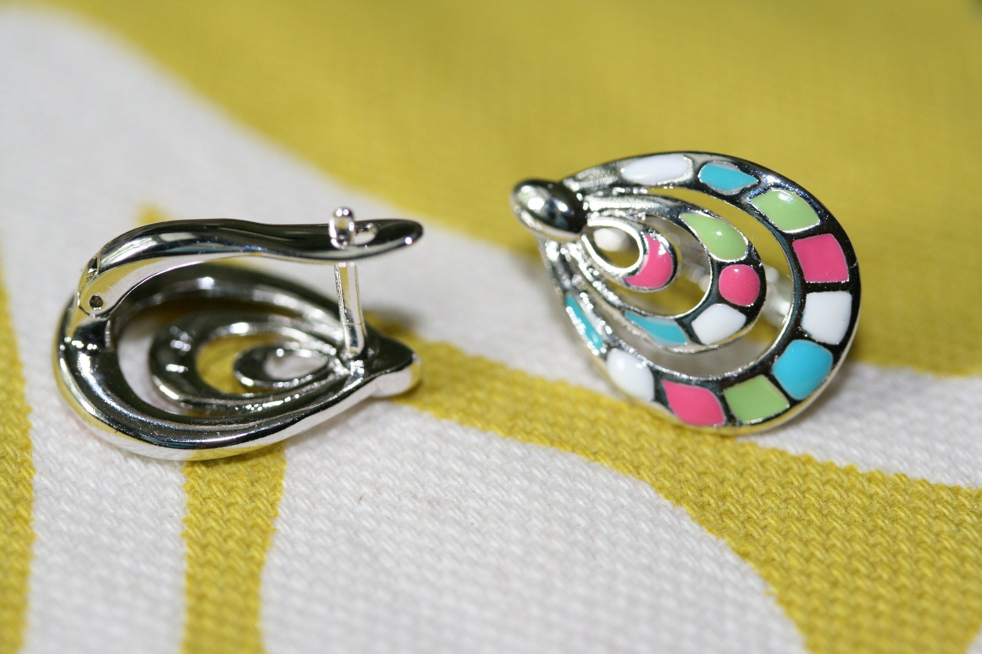 Silver-tone Enamel Teardrop Clip On Earrings | THE COLORS COLLECTION