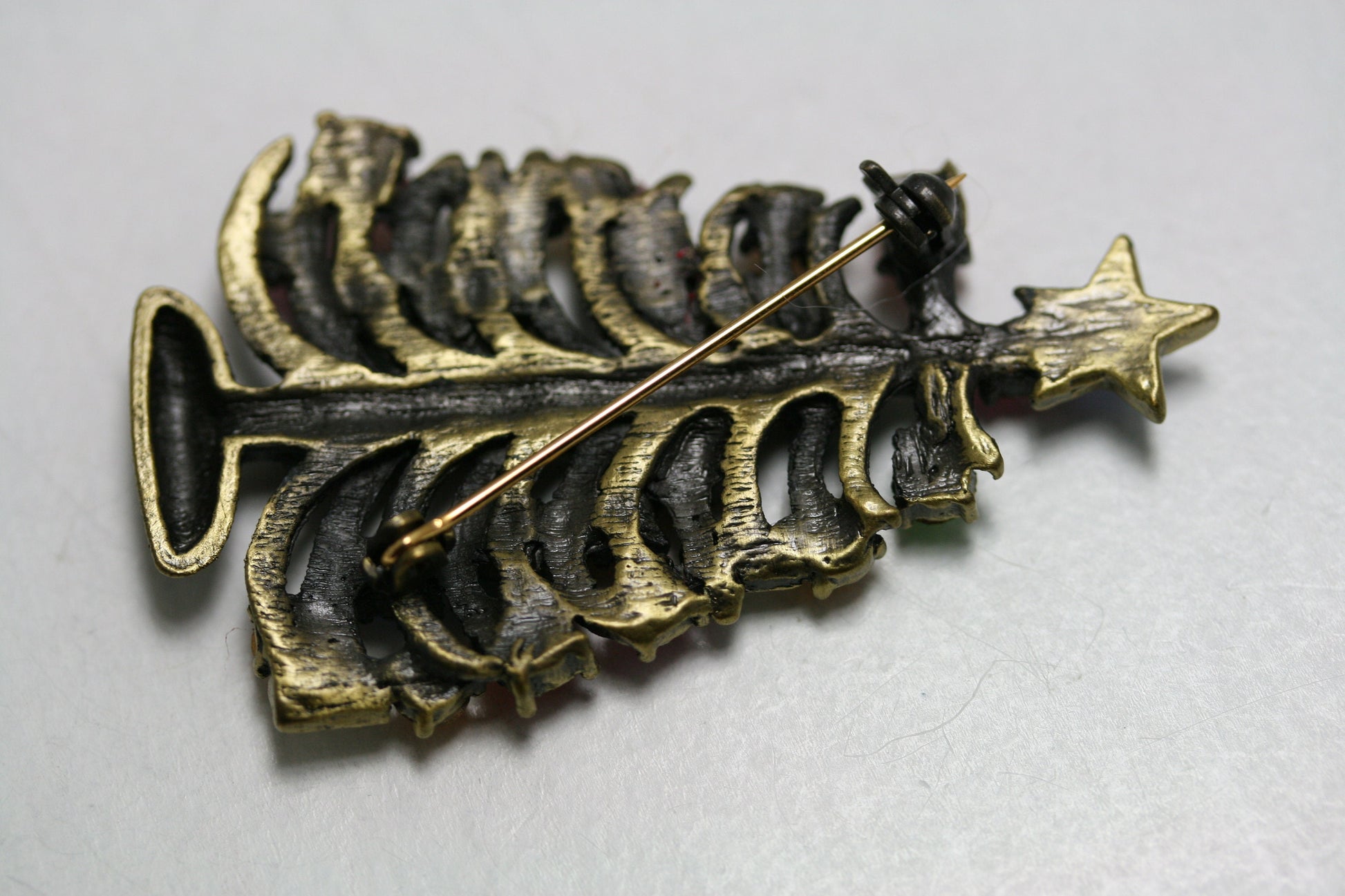 Vintage Rhinestone Christmas Tree 3 Candles & Star Brooch Pin