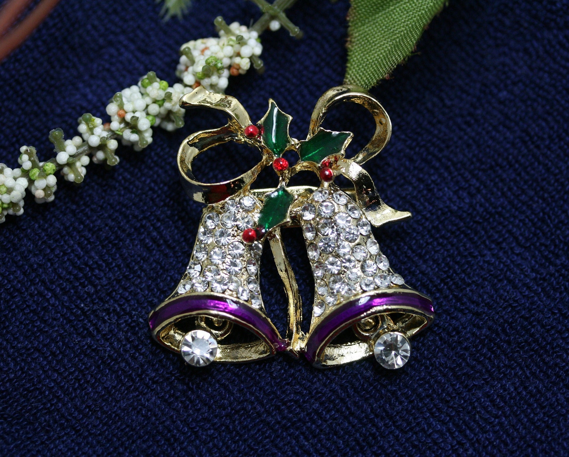 Vintage Rhinestone Double Bell Bowknot Brooch Pin for Xmas Gift, Christmas Jewelry, Holiday Holly Christmas Bells