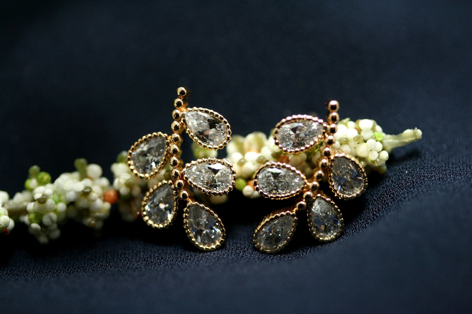 Leaf Stud Earrings with Zircon Gemstones, Rose Gold Leaf Flower Stud Earrings, CZ Rhinestone Minimalist Earrings