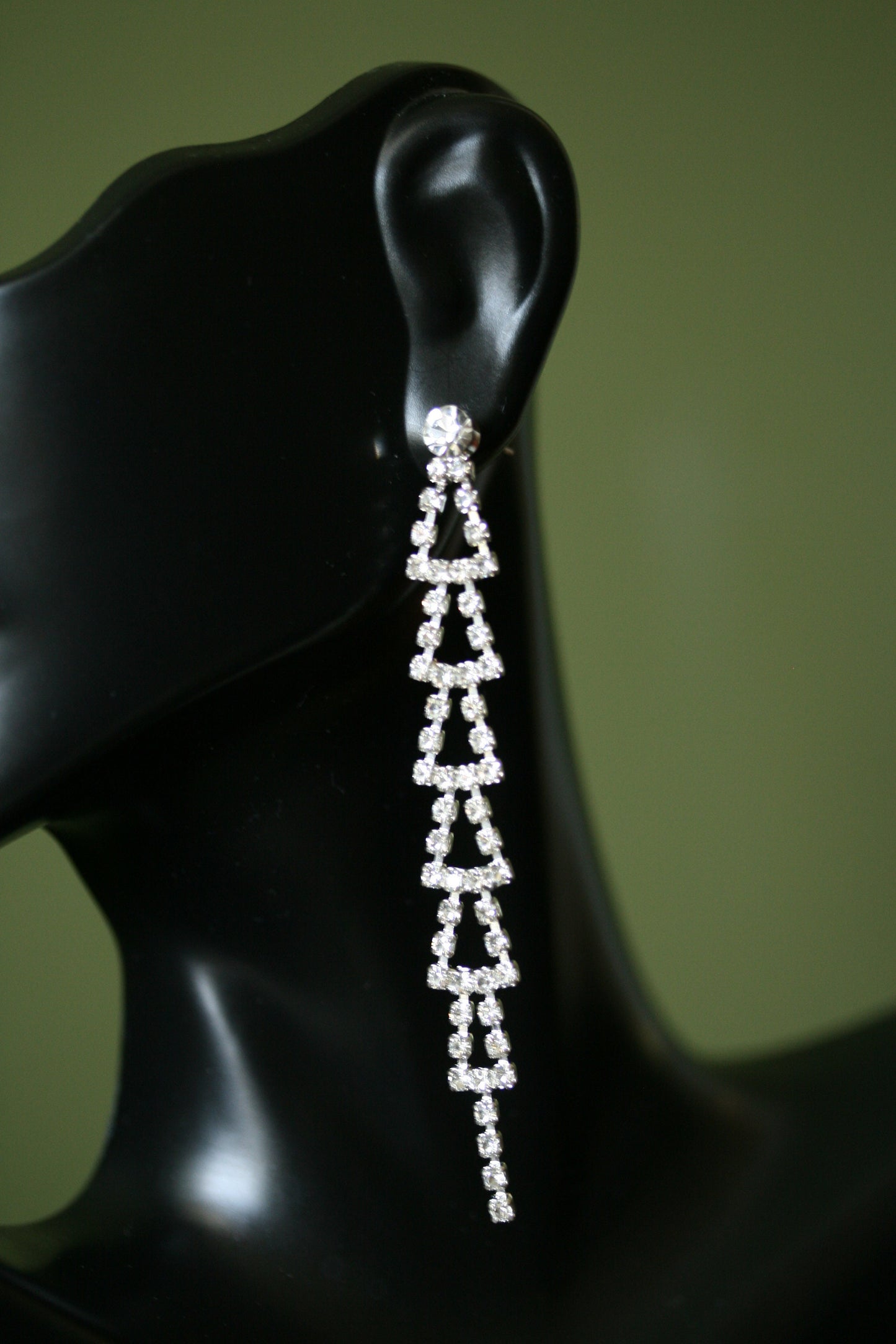 Clear Rhinestones Unique Post Drop pageant Earrings Décor Drop Earrings Bridal Wedding Beautiful Dazzle Crystal Dangle Fashion Jewelry