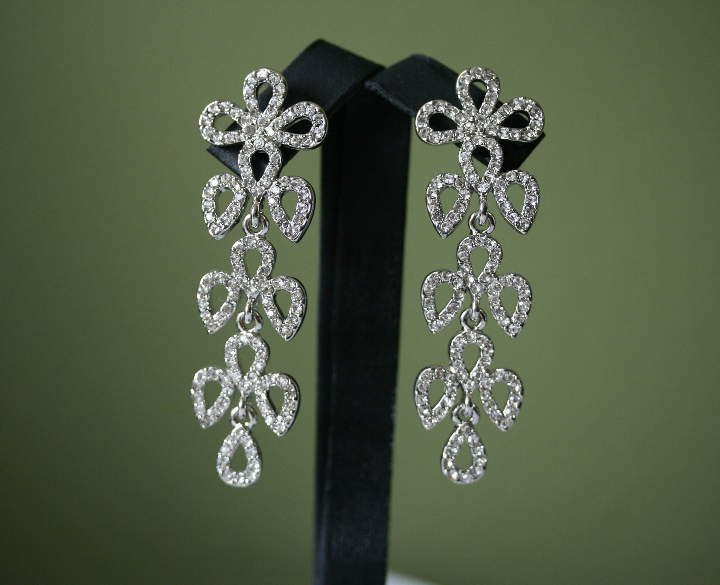 Clear Rhinestones Unique Post Drop pageant Earrings Décor Drop Earrings Bridal Wedding Beautiful Dazzle Crystal Dangle Fashion Jewelry