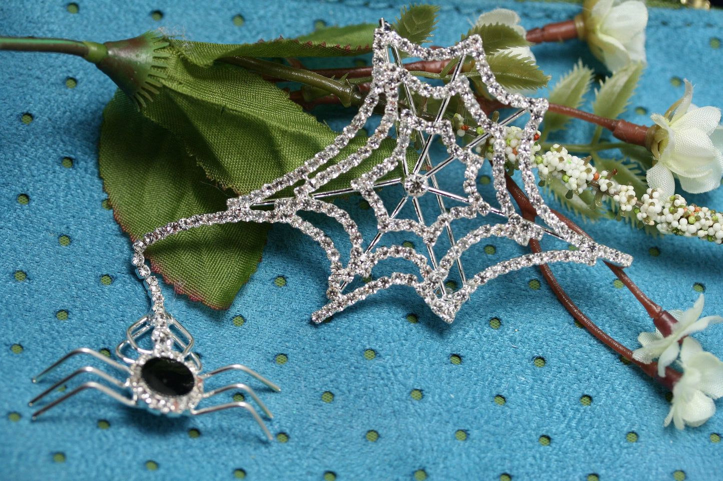 Halloween Vintage SPIDER & WEB Rhinestone Brooch, Large Spider Pin Crystal Halloween Jewelry