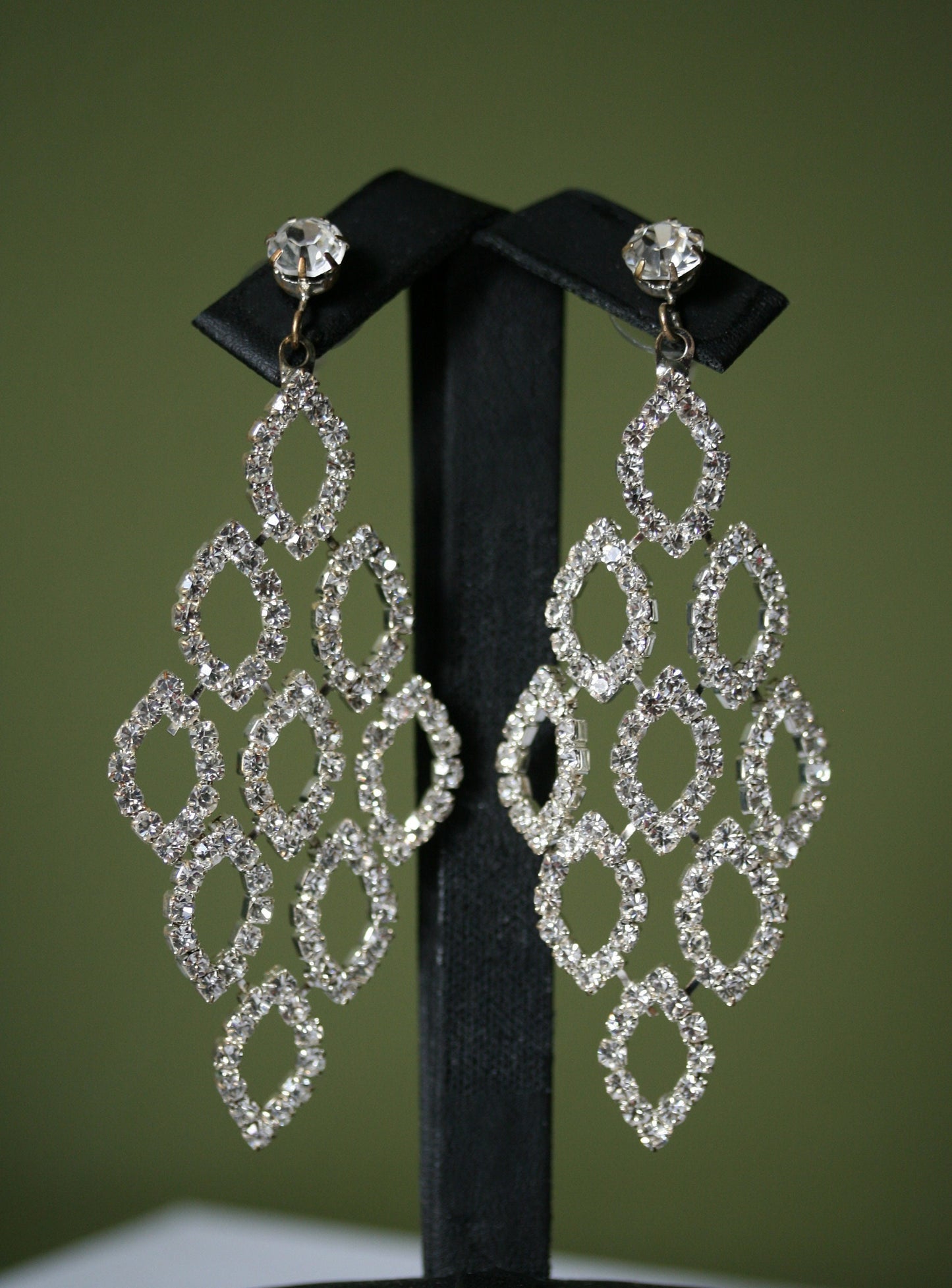 Clear Rhinestones Unique Post Drop pageant Earrings Décor Drop Earrings Bridal Wedding Beautiful Dazzle Crystal Dangle Fashion Jewelry