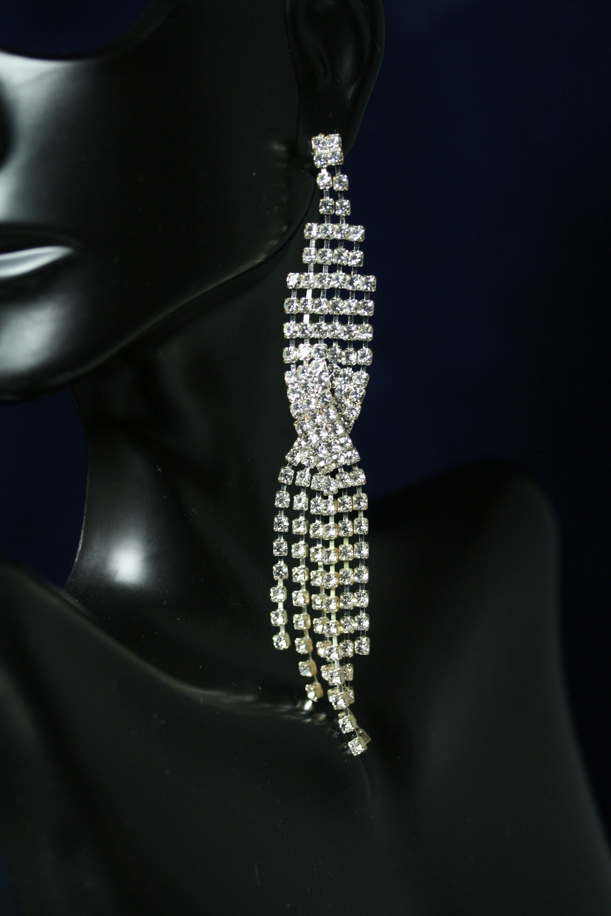 Clear Rhinestones Unique Post Drop pageant Earrings Décor Drop Earrings Bridal Wedding Beautiful Dazzle Crystal Dangle Fashion Jewelry
