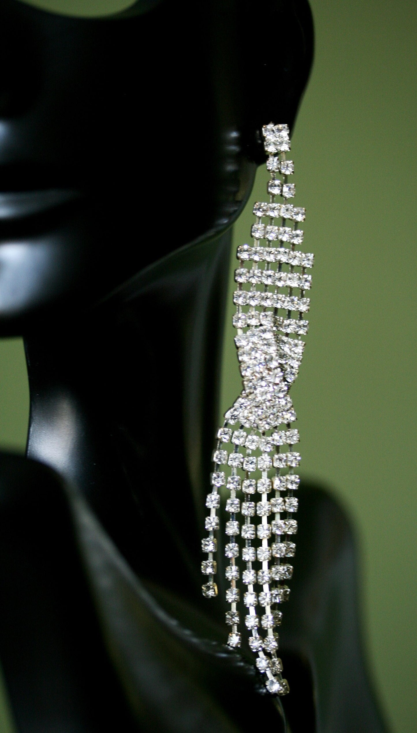 Clear Rhinestones Unique Post Drop pageant Earrings Décor Drop Earrings Bridal Wedding Beautiful Dazzle Crystal Dangle Fashion Jewelry