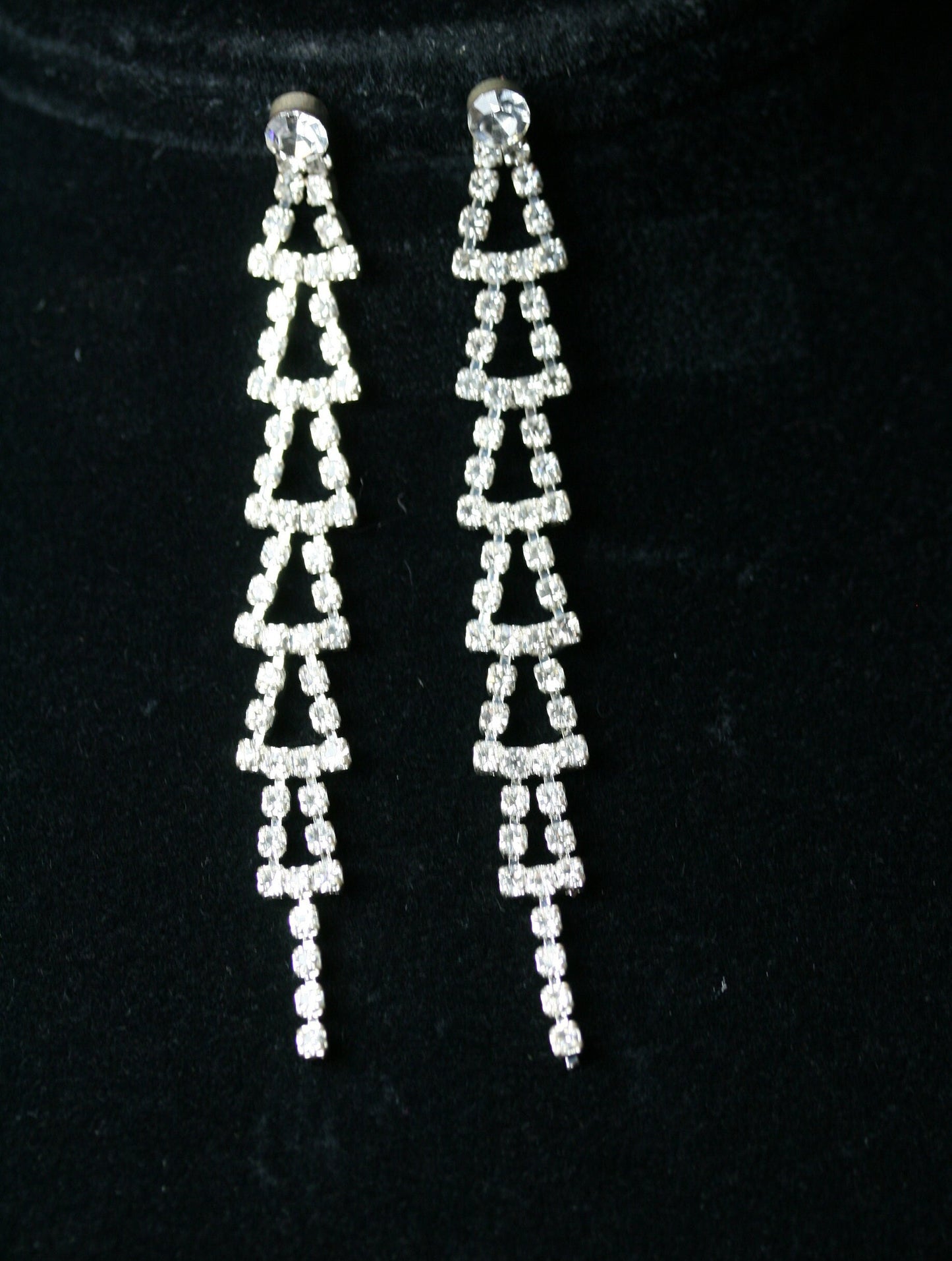 Clear Rhinestones Unique Post Drop pageant Earrings Décor Drop Earrings Bridal Wedding Beautiful Dazzle Crystal Dangle Fashion Jewelry