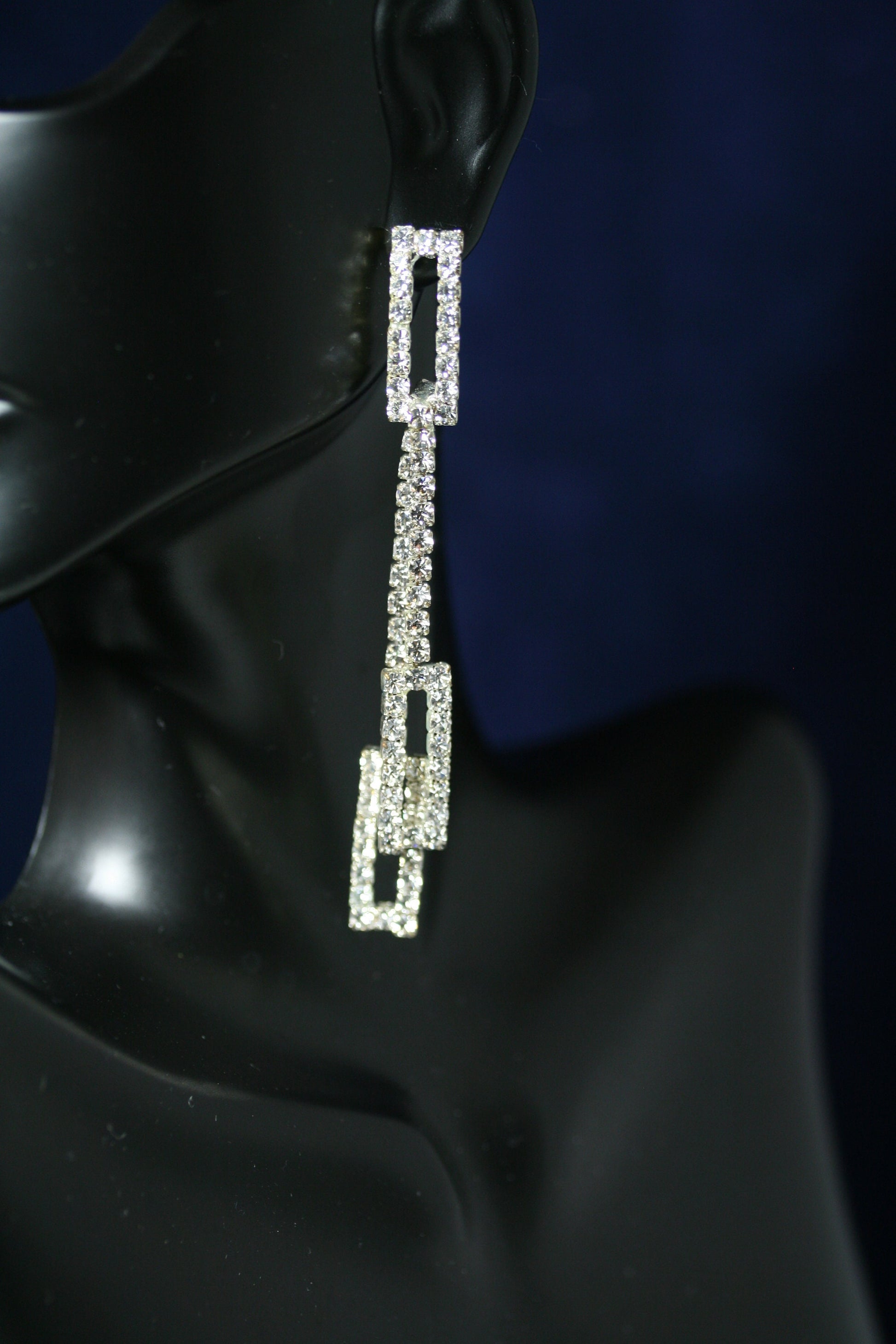 Clear Rhinestones Unique Post Drop pageant Earrings Décor Drop Earrings Bridal Wedding Beautiful Dazzle Crystal Dangle Fashion Jewelry