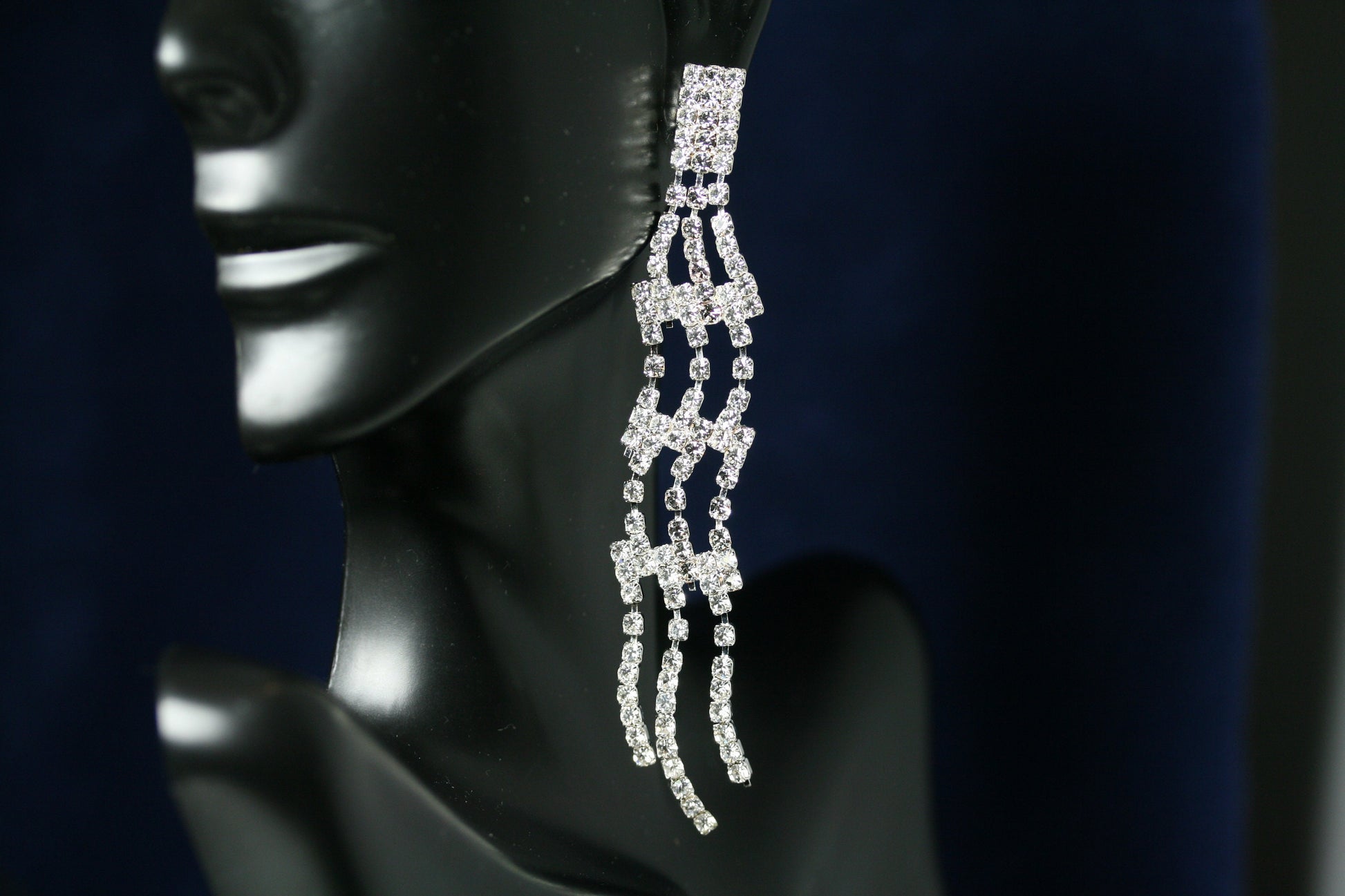 Clear Rhinestones Unique Post Drop pageant Earrings Décor Drop Earrings Bridal Wedding Beautiful Dazzle Crystal Dangle Fashion Jewelry