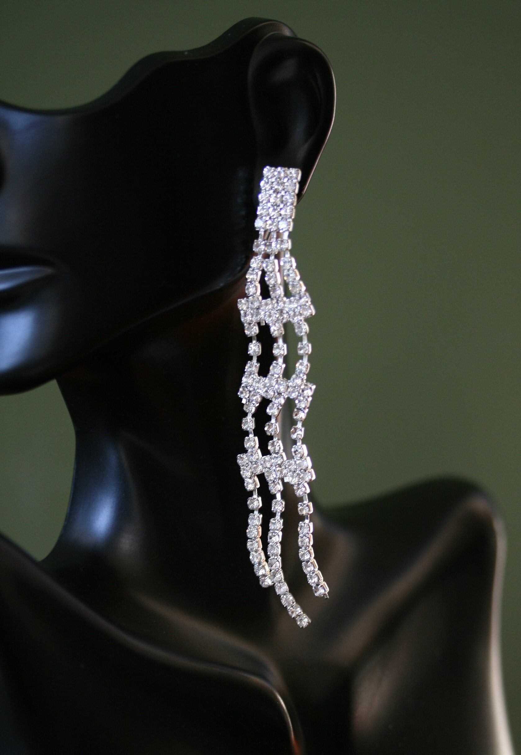 Clear Rhinestones Unique Post Drop pageant Earrings Décor Drop Earrings Bridal Wedding Beautiful Dazzle Crystal Dangle Fashion Jewelry