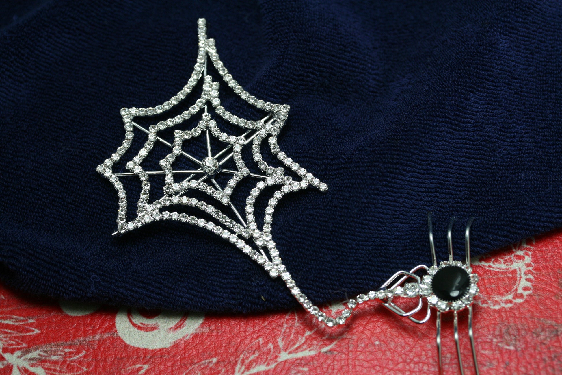 Halloween Vintage SPIDER & WEB Rhinestone Brooch, Large Spider Pin Crystal Halloween Jewelry
