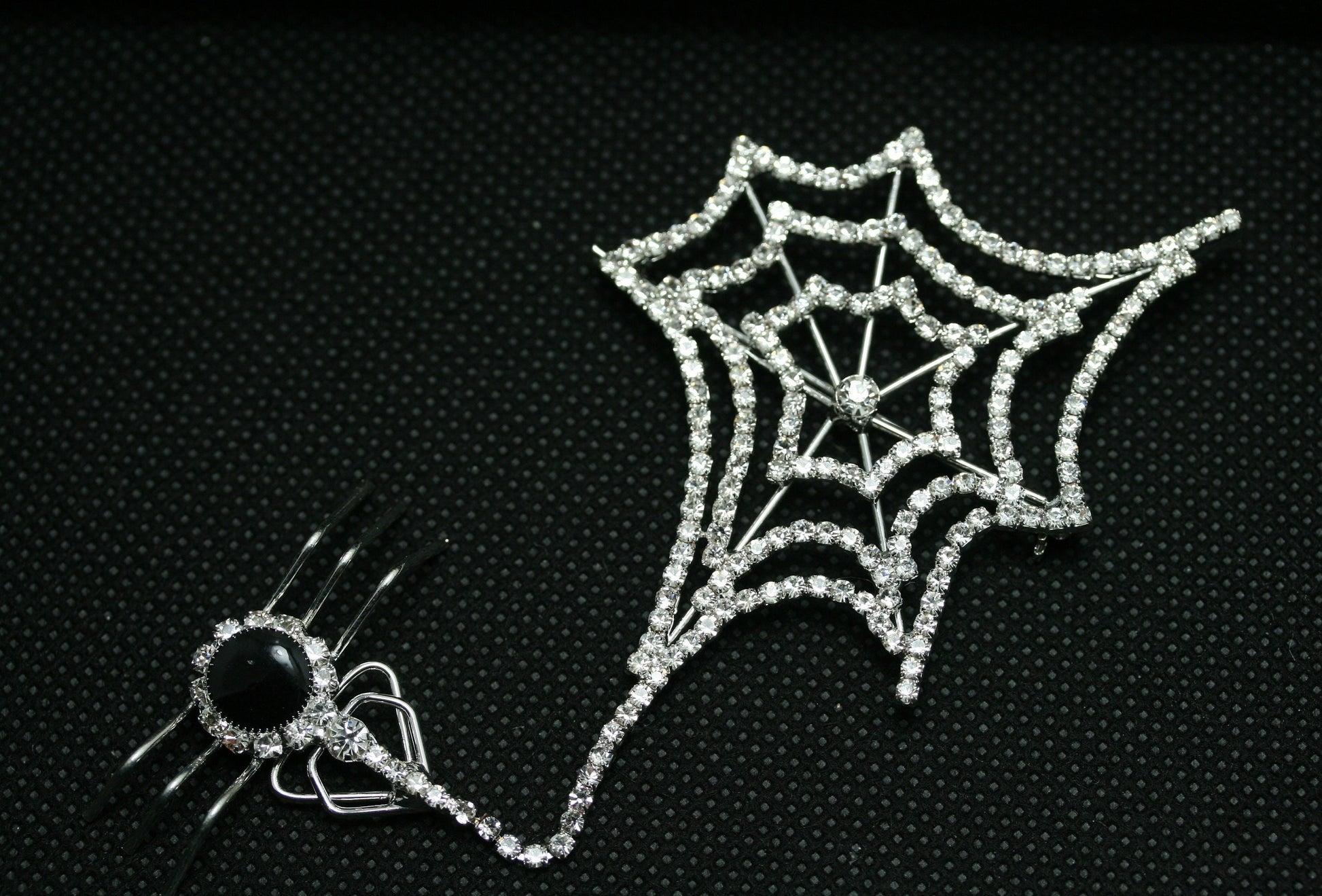 Halloween Vintage SPIDER & WEB Rhinestone Brooch, Large Spider Pin Crystal Halloween Jewelry