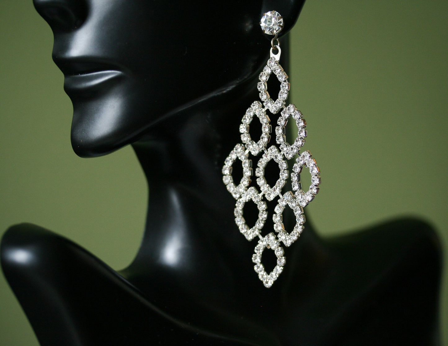 Clear Rhinestones Unique Post Drop pageant Earrings Décor Drop Earrings Bridal Wedding Beautiful Dazzle Crystal Dangle Fashion Jewelry