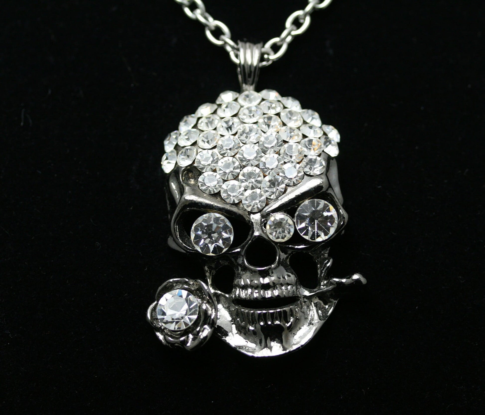 Rhinestone Skull with Rose Flower Skull Head Pendant Crystal Rhinestone Sweater Necklace gift With Chain