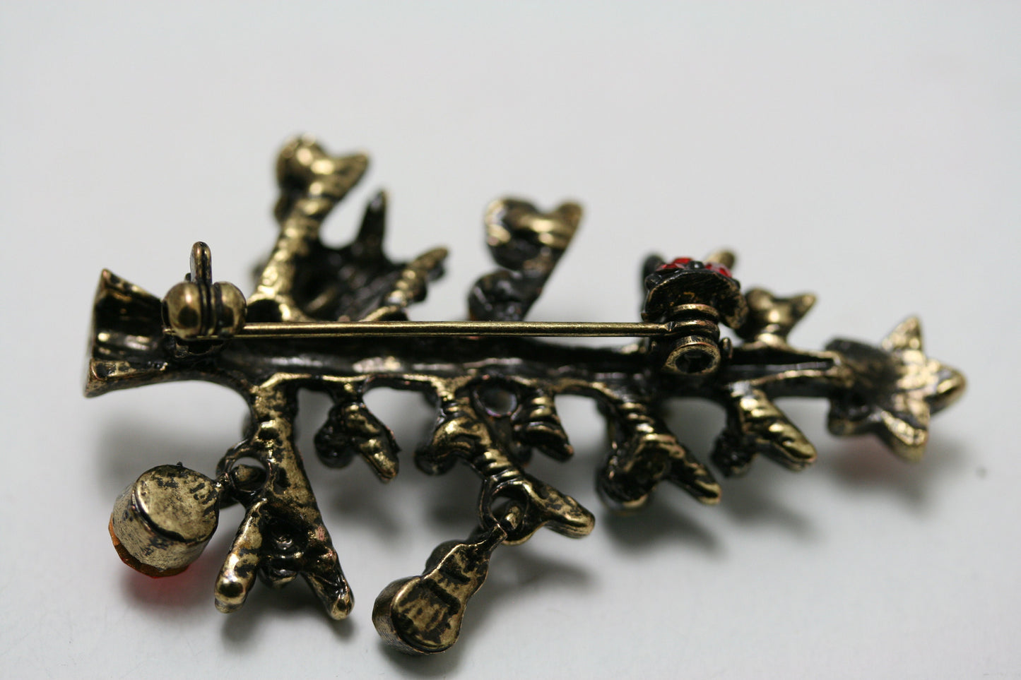 Vintage Christmas Tree Brooch, Crystal Holiday Jewelry Gift For Her, Rhinestone Christmas Tree Pin