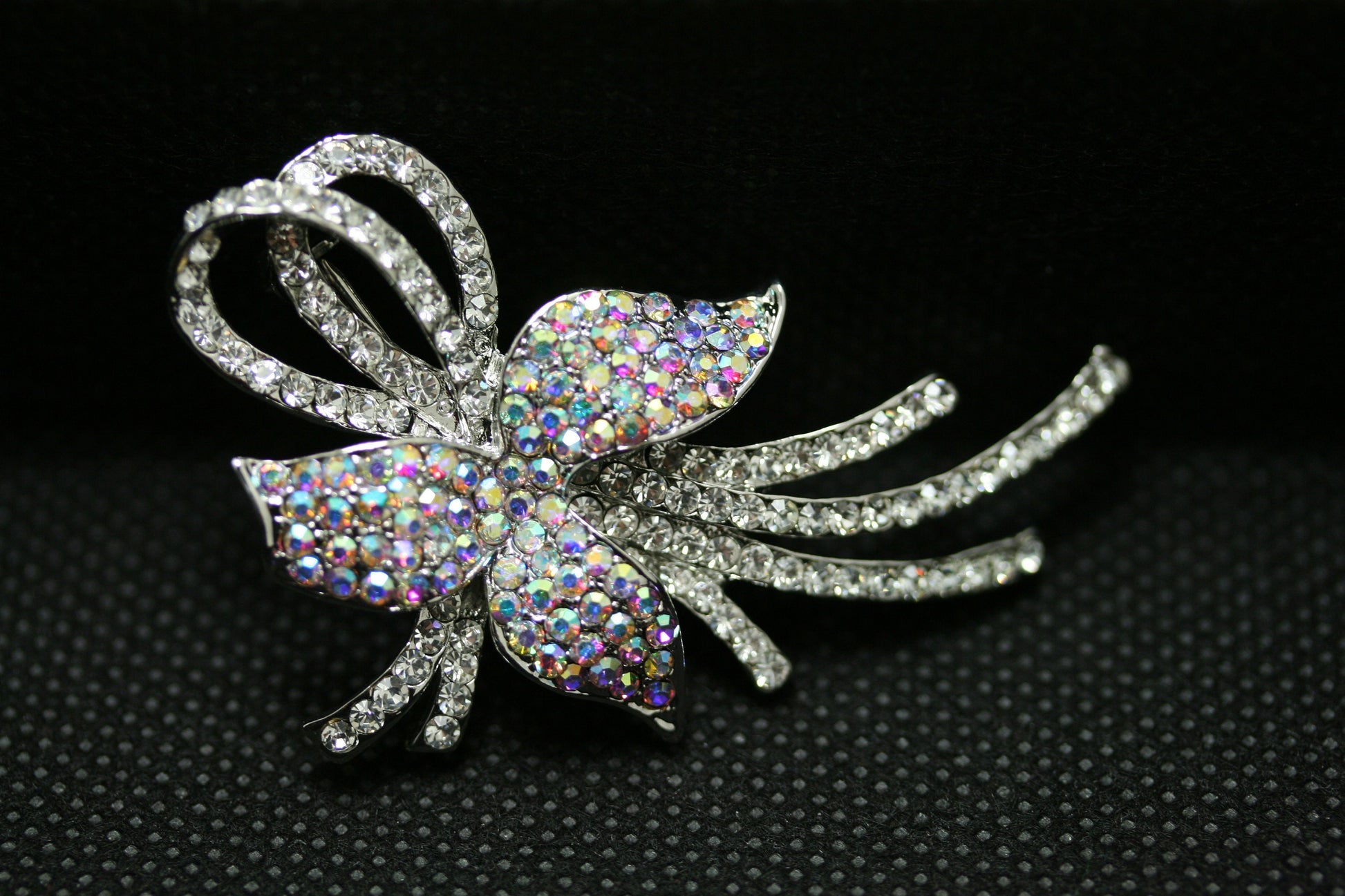 Clear Rhinestone Flower Brooch Pins Fashion Silver Tone Crystal Flower Wedding Corsage Party Jewelry Brooches Bridal Bouquet Pins